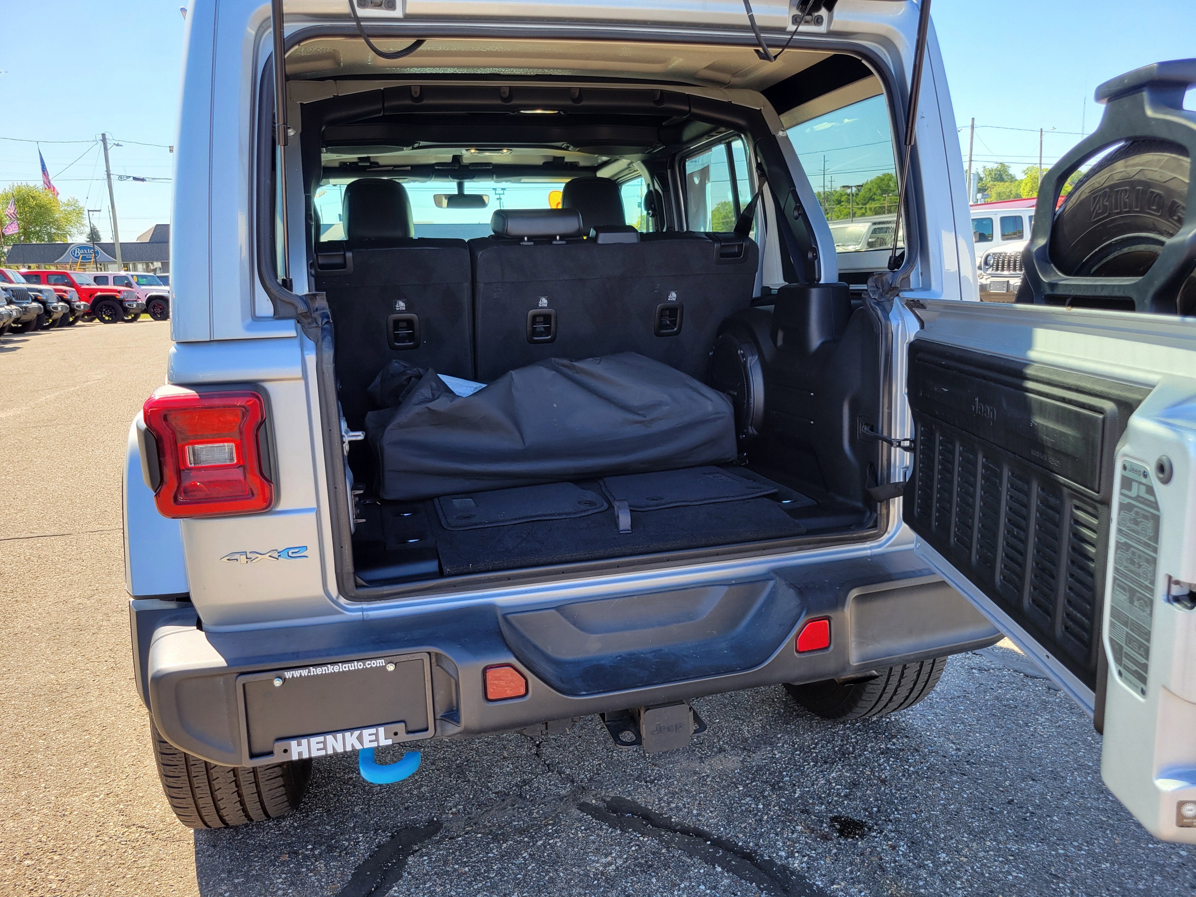 2023 Jeep Wrangler 4xe Sahara 4x4