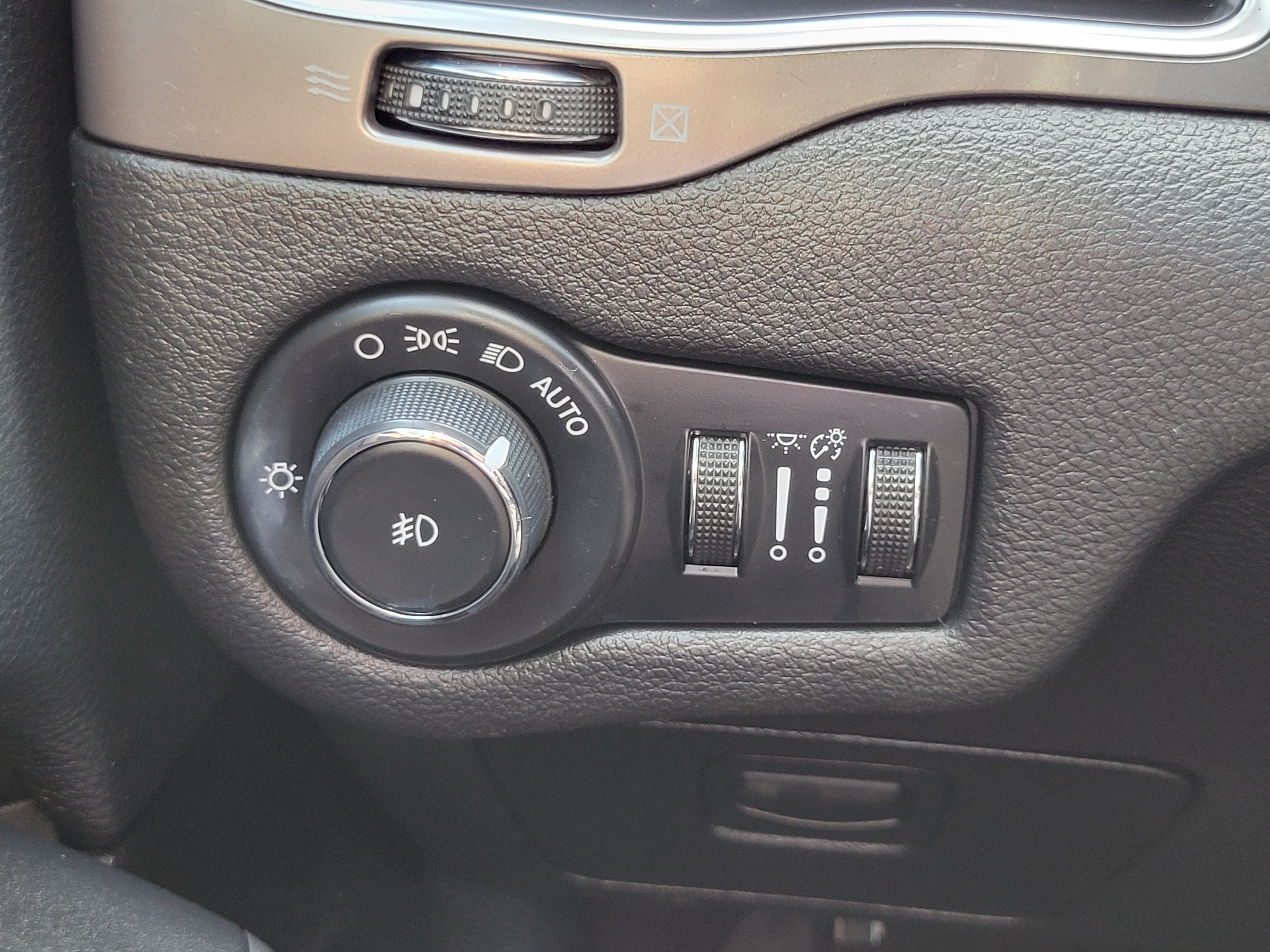 2019 Jeep Cherokee Latitude Plus FWD