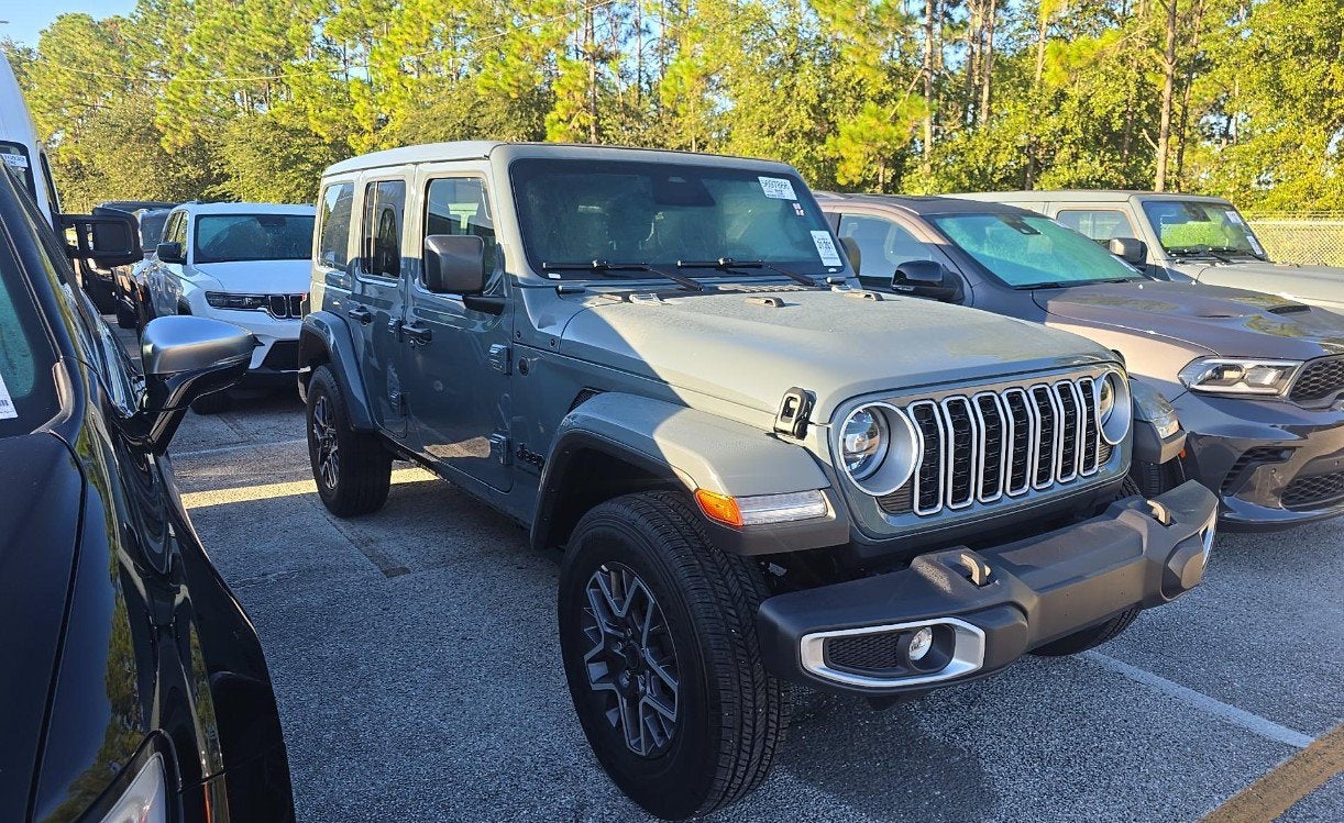 2026 Jeep Wrangler 4-Door Sahara 4x4