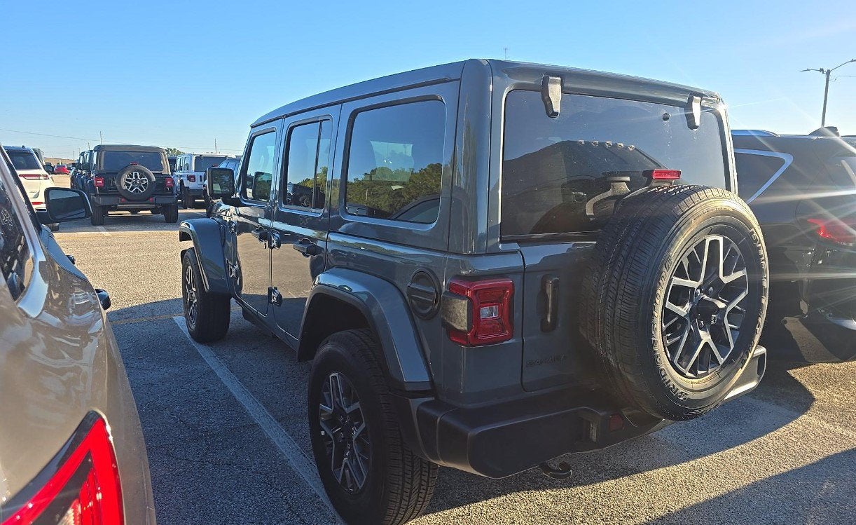 2026 Jeep Wrangler 4-Door Sahara 4x4