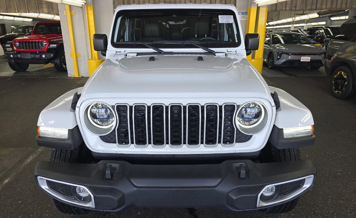2024 Jeep Wrangler 4-Door Sahara 4x4