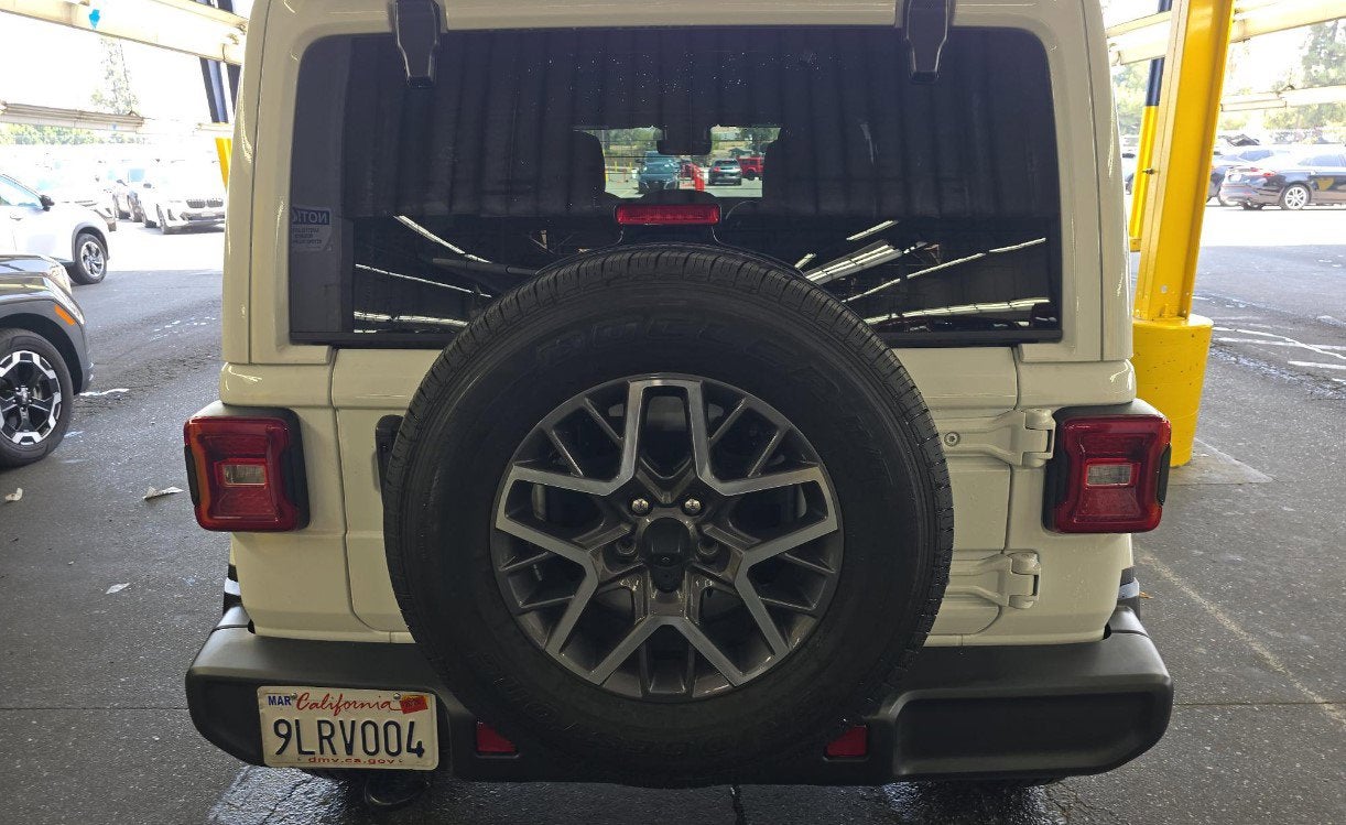 2024 Jeep Wrangler 4-Door Sahara 4x4