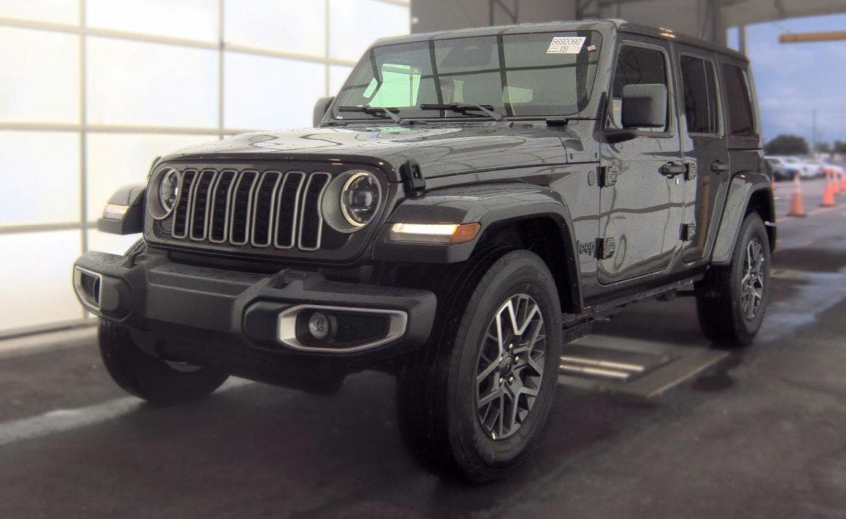 2026 Jeep Wrangler 4-Door Sahara 4x4