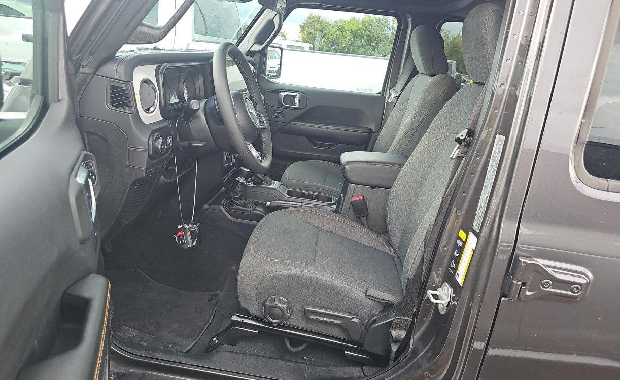 2026 Jeep Wrangler 4-Door Sahara 4x4