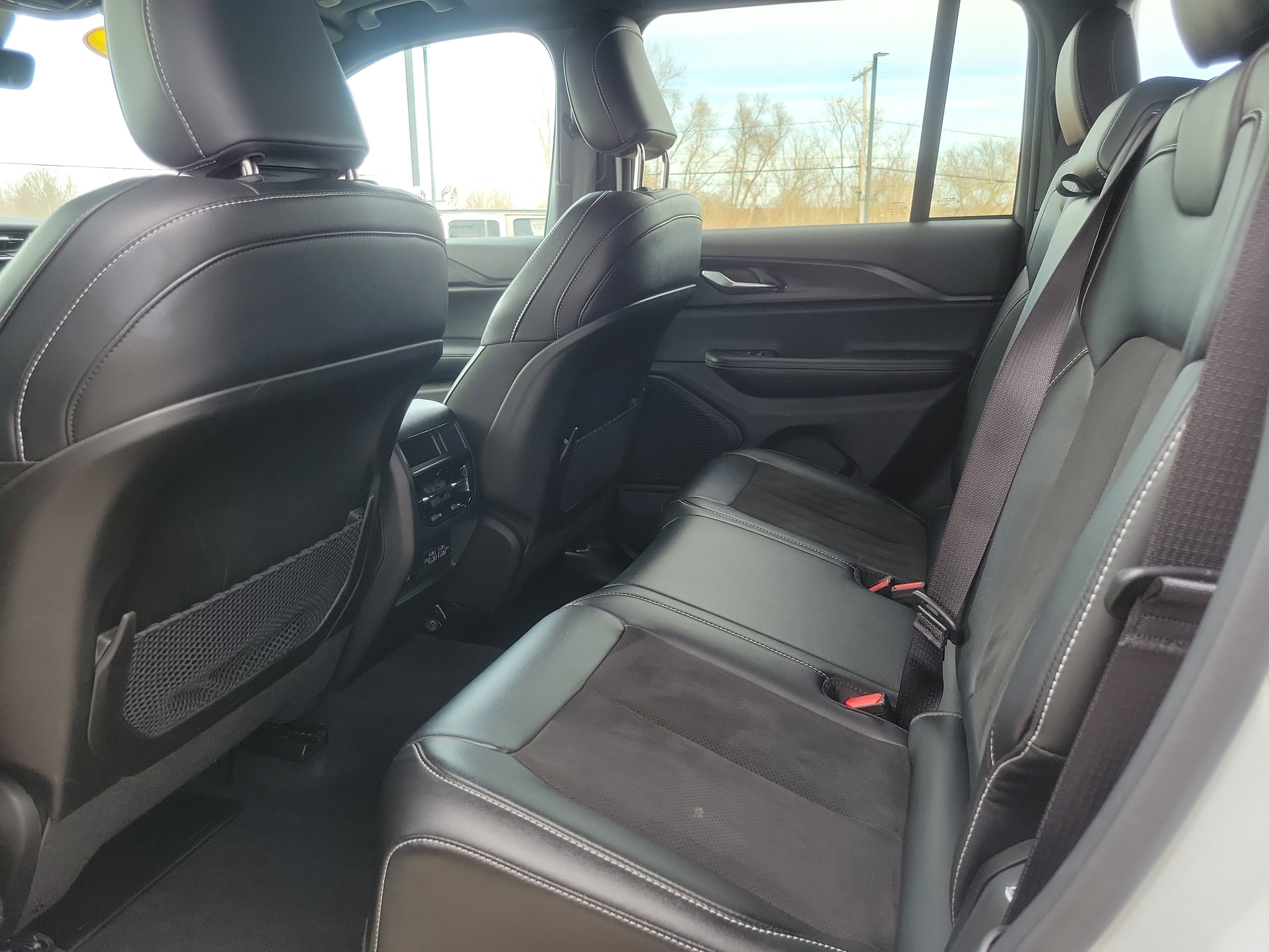 2025 Jeep Grand Cherokee Altitude X 4x4