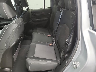 2025 Jeep Grand Cherokee Laredo 4x4