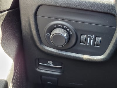 2025 Jeep Grand Cherokee Laredo 4x4