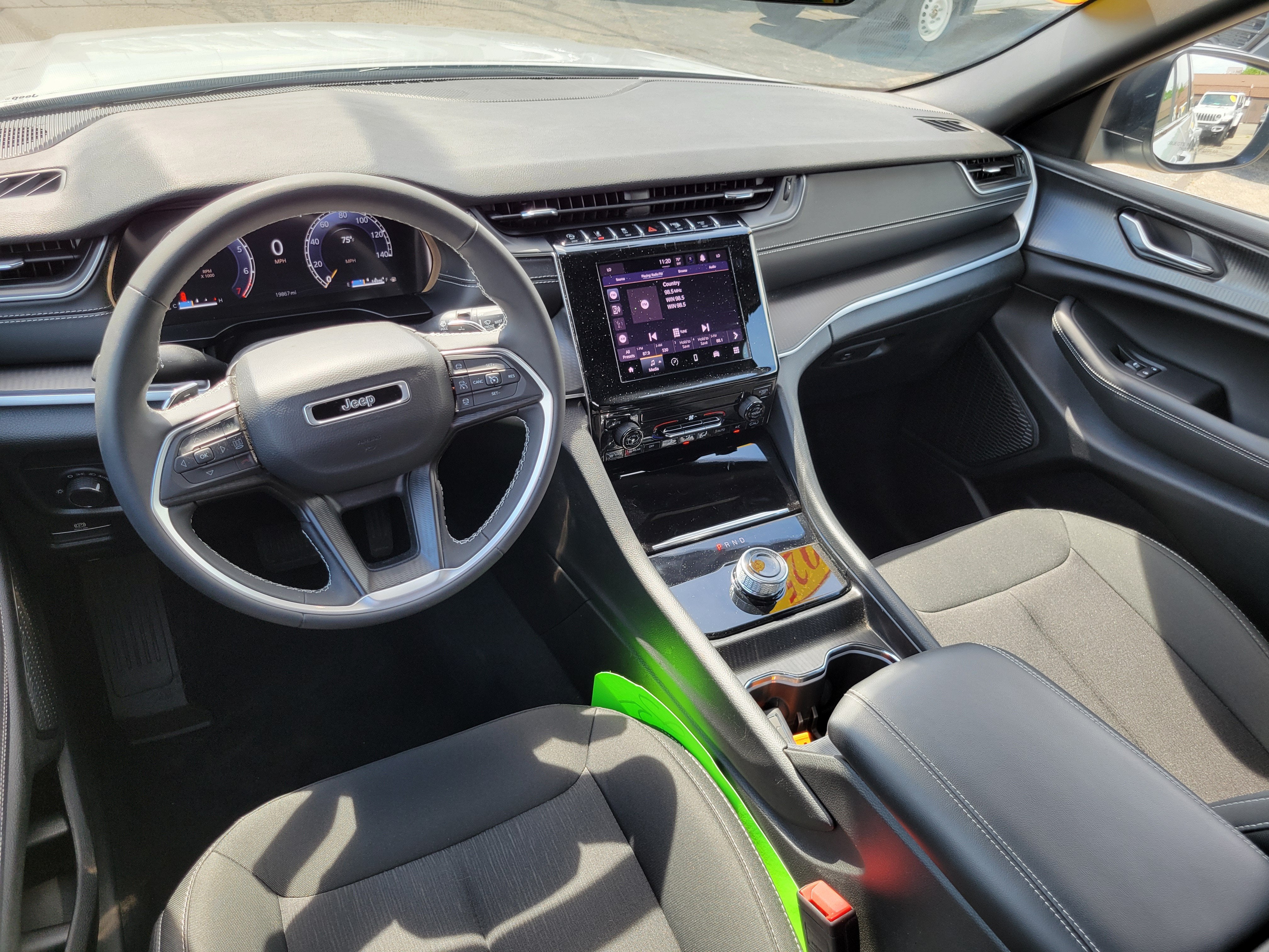 2025 Jeep Grand Cherokee Laredo 4x4
