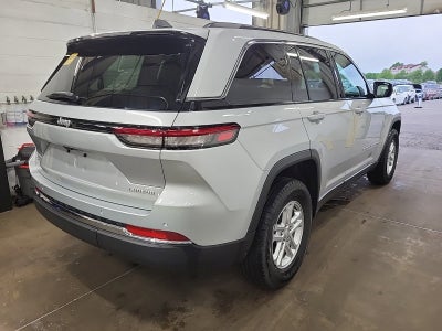 2025 Jeep Grand Cherokee Laredo 4x4