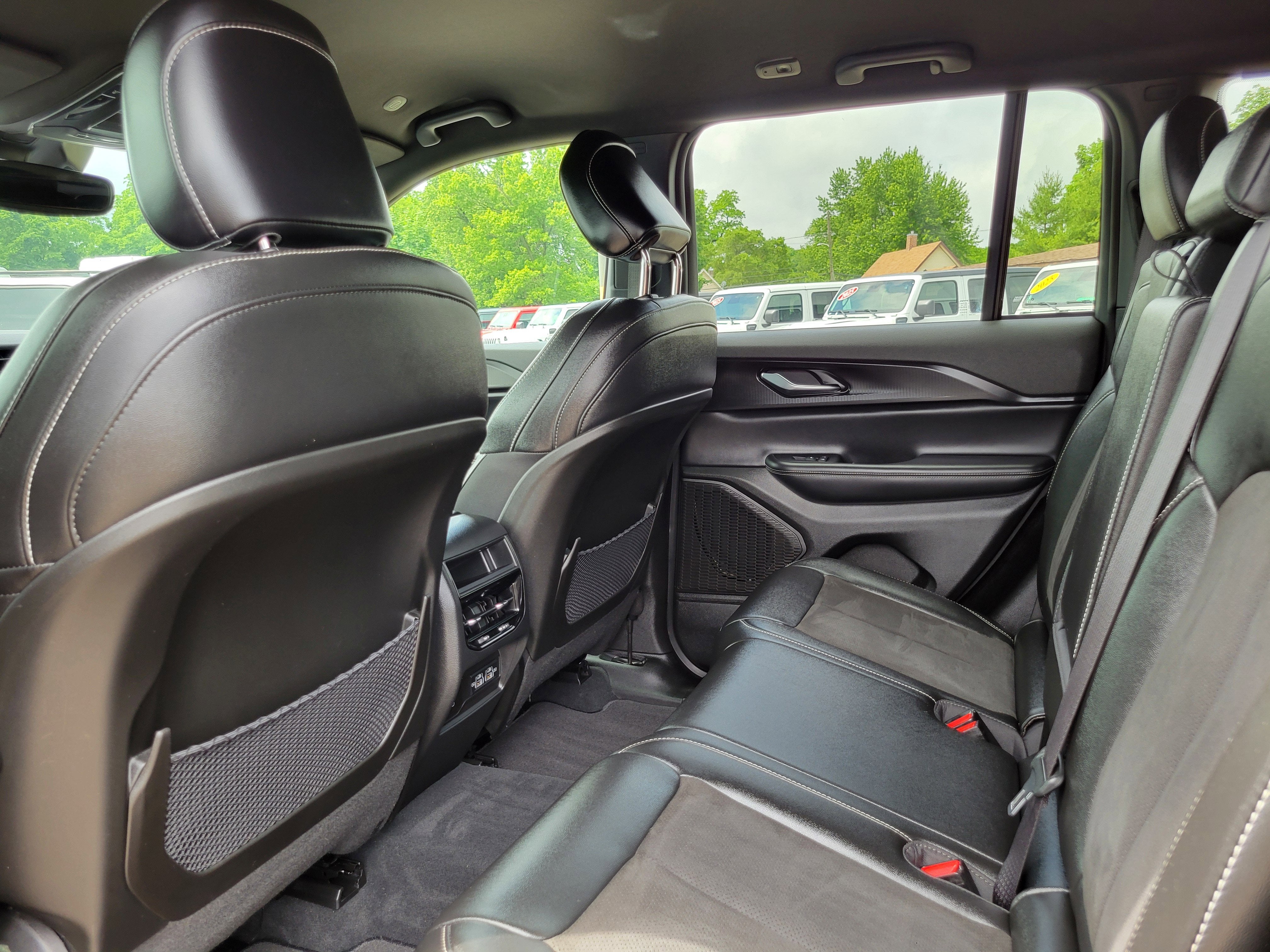 2024 Jeep Grand Cherokee Altitude 4x4