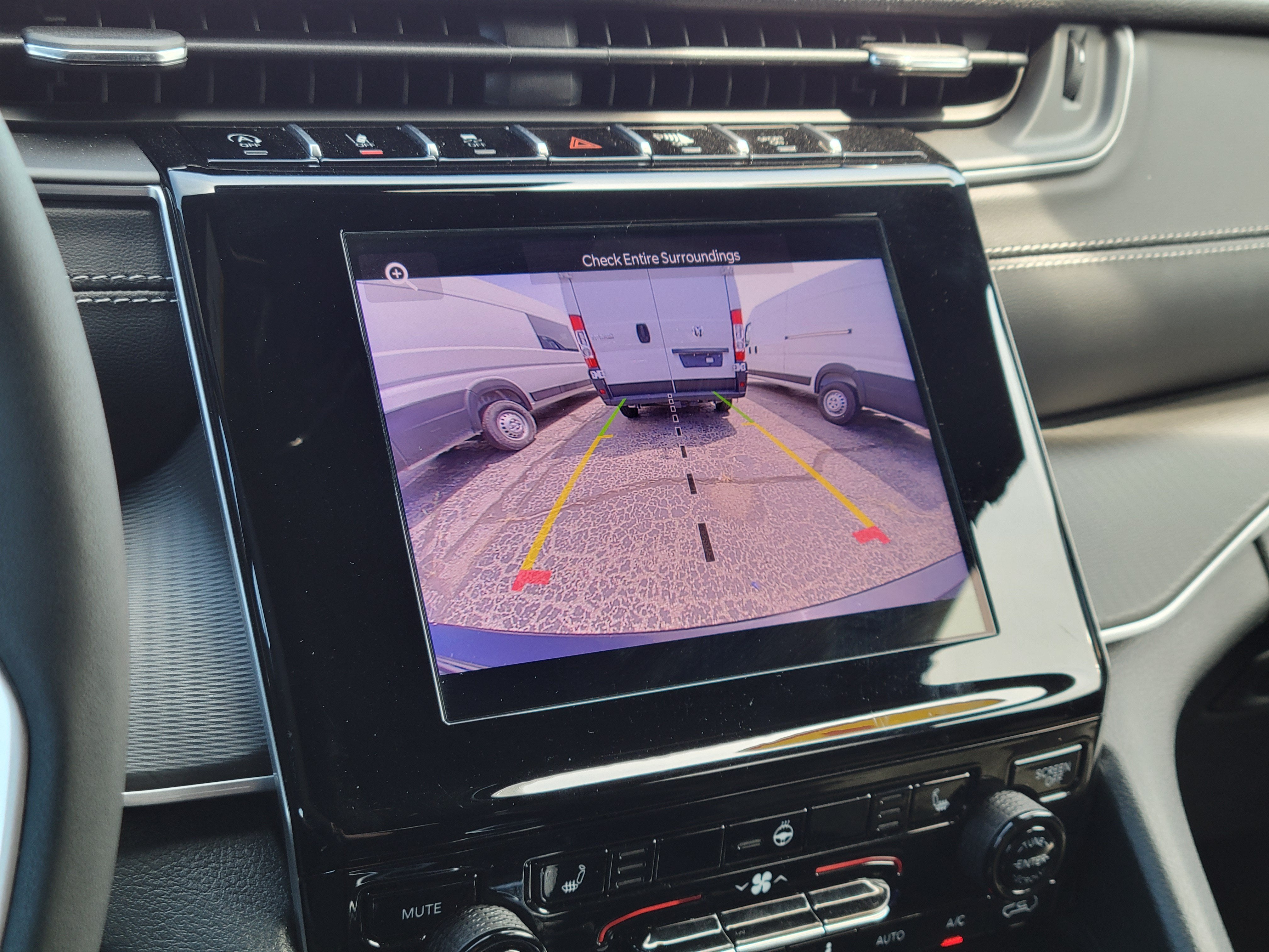 2025 Jeep Grand Cherokee Altitude 4x4