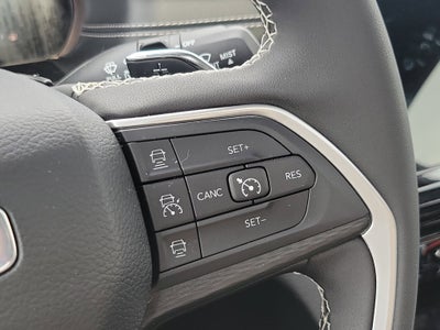 2025 Jeep Grand Cherokee Laredo X 4x4