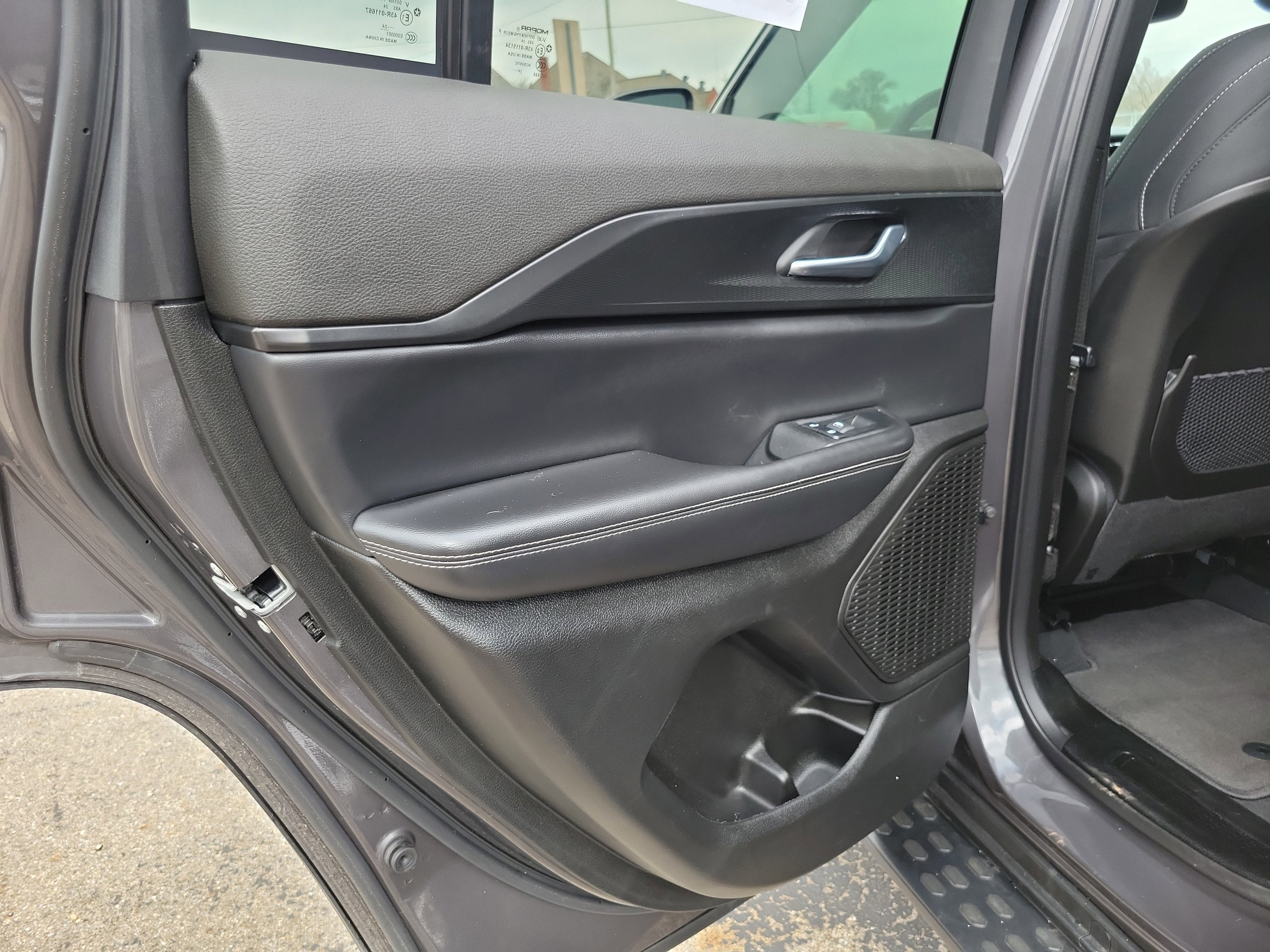 2025 Jeep Grand Cherokee Laredo X 4x4