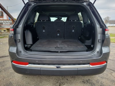 2025 Jeep Grand Cherokee Laredo X 4x4