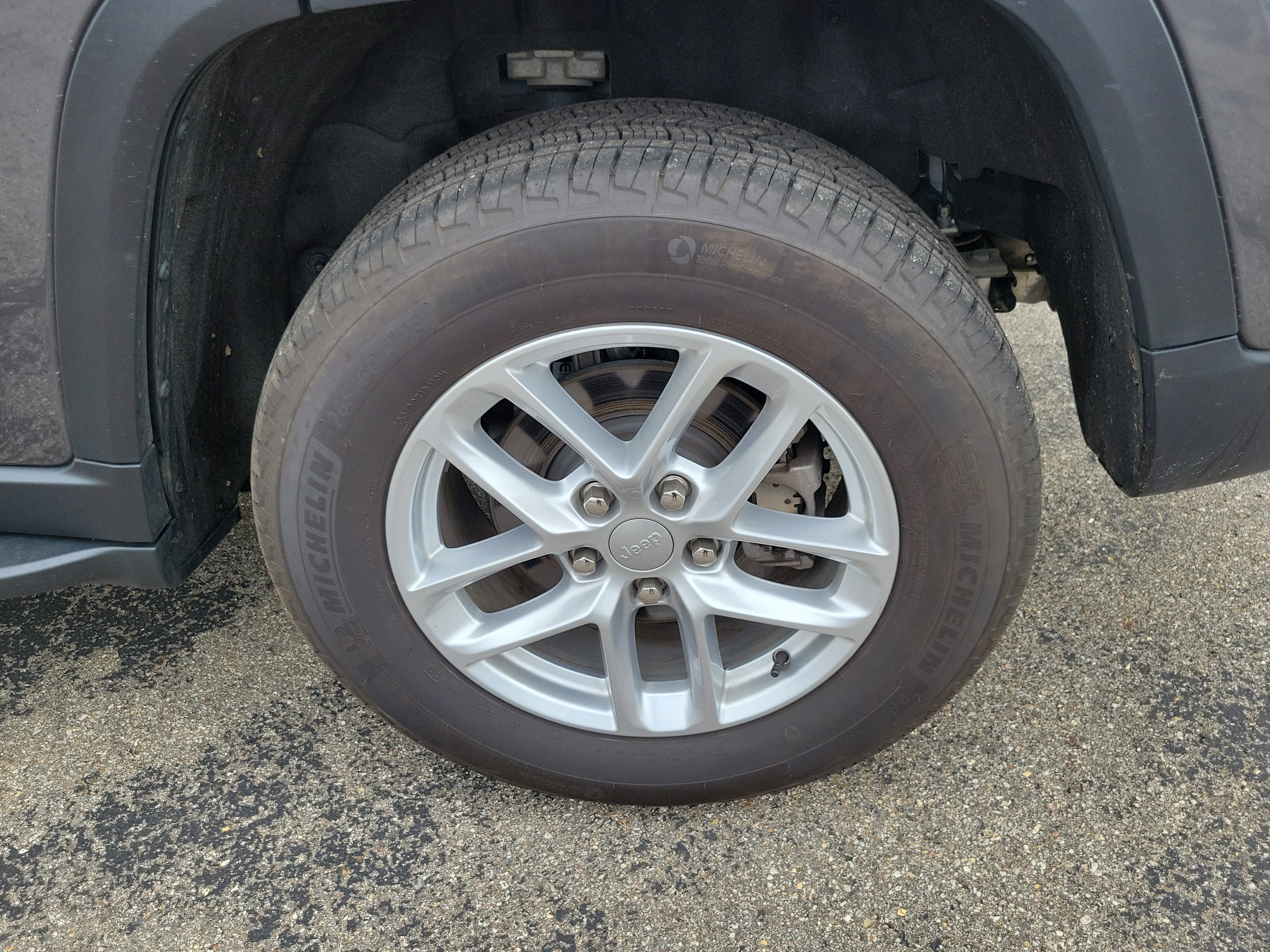2025 Jeep Grand Cherokee Laredo X 4x4