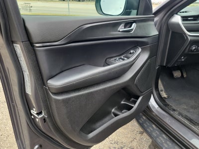 2025 Jeep Grand Cherokee Laredo X 4x4