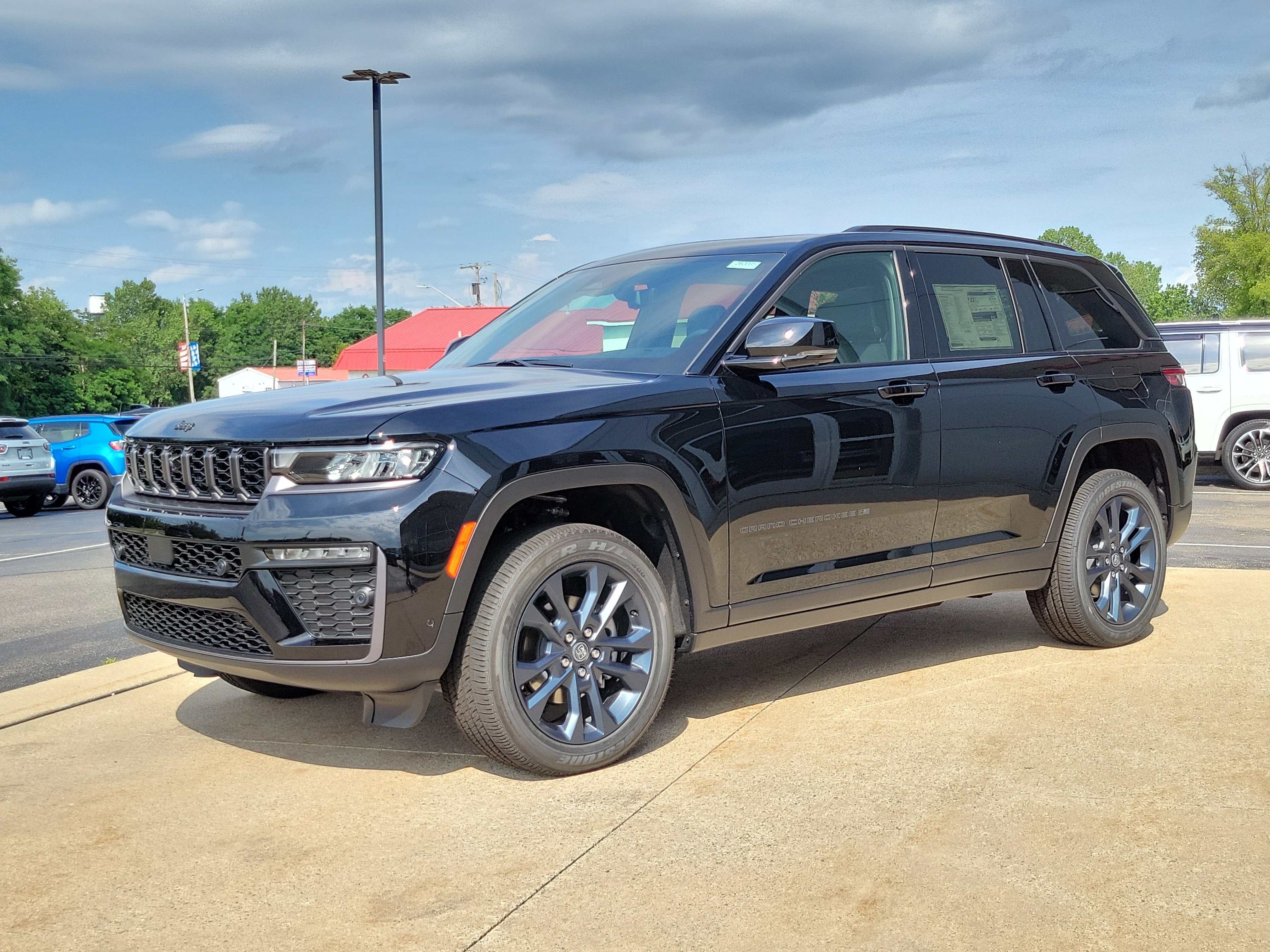 2026 Jeep Grand Cherokee GRAND CHEROKEE 85TH ANNIVERSARY EDITION 4X4