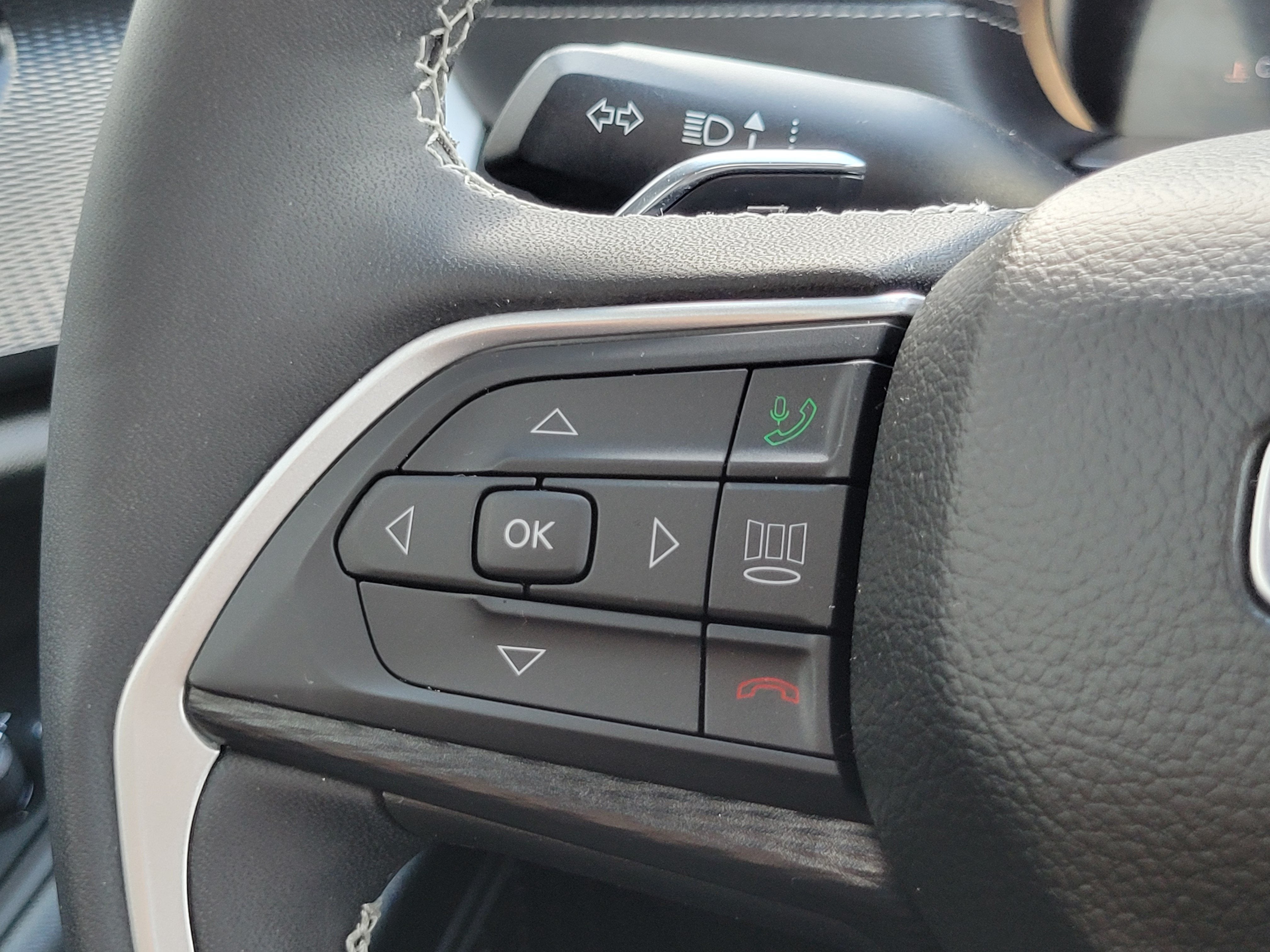 2025 Jeep Grand Cherokee L Altitude X 4x4