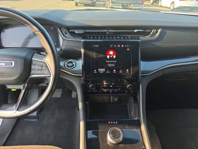 2022 Jeep Grand Cherokee L Altitude 4x4