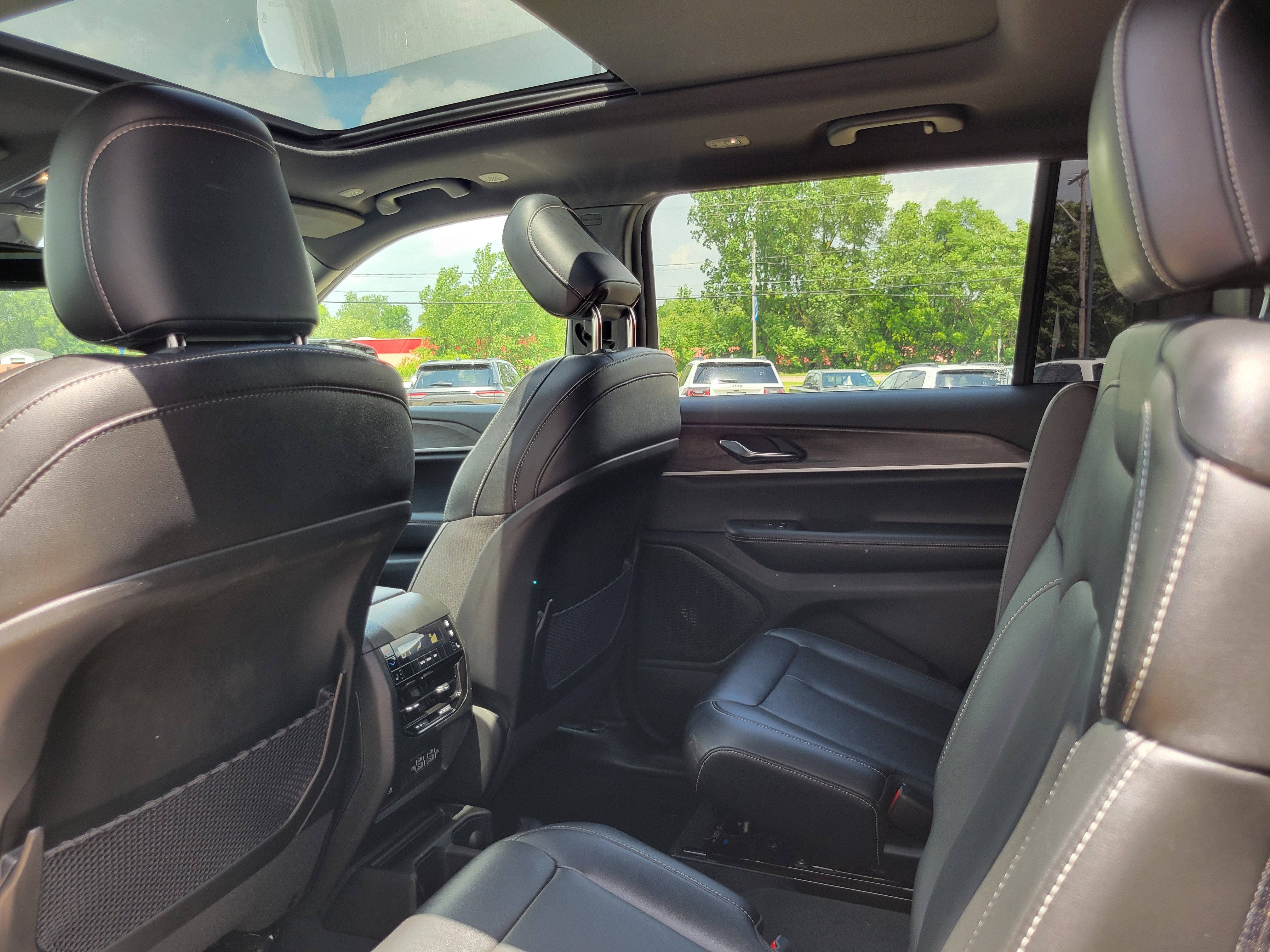 2024 Jeep Grand Cherokee L Limited 4x4