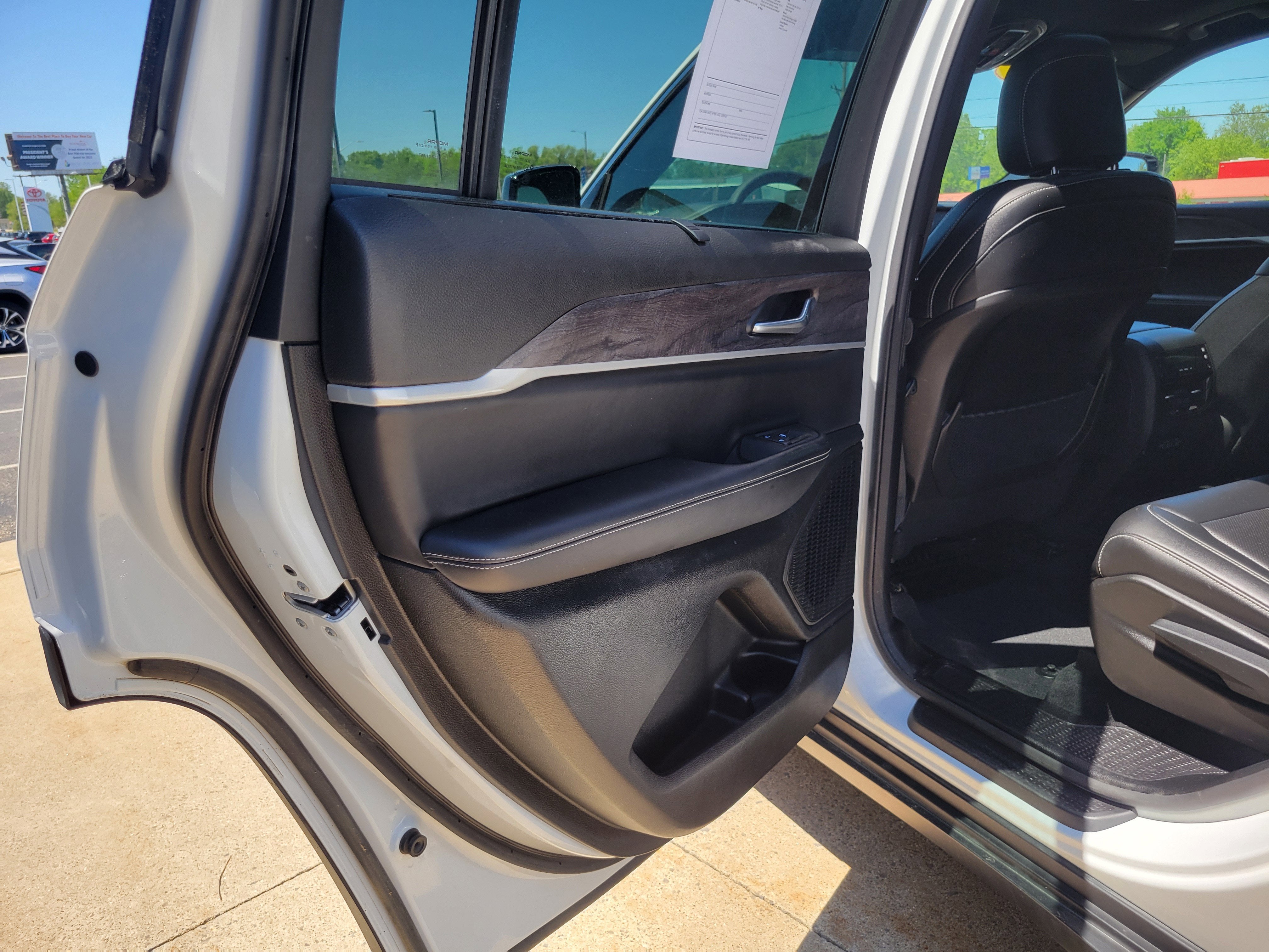 2025 Jeep Grand Cherokee L Limited 4x4
