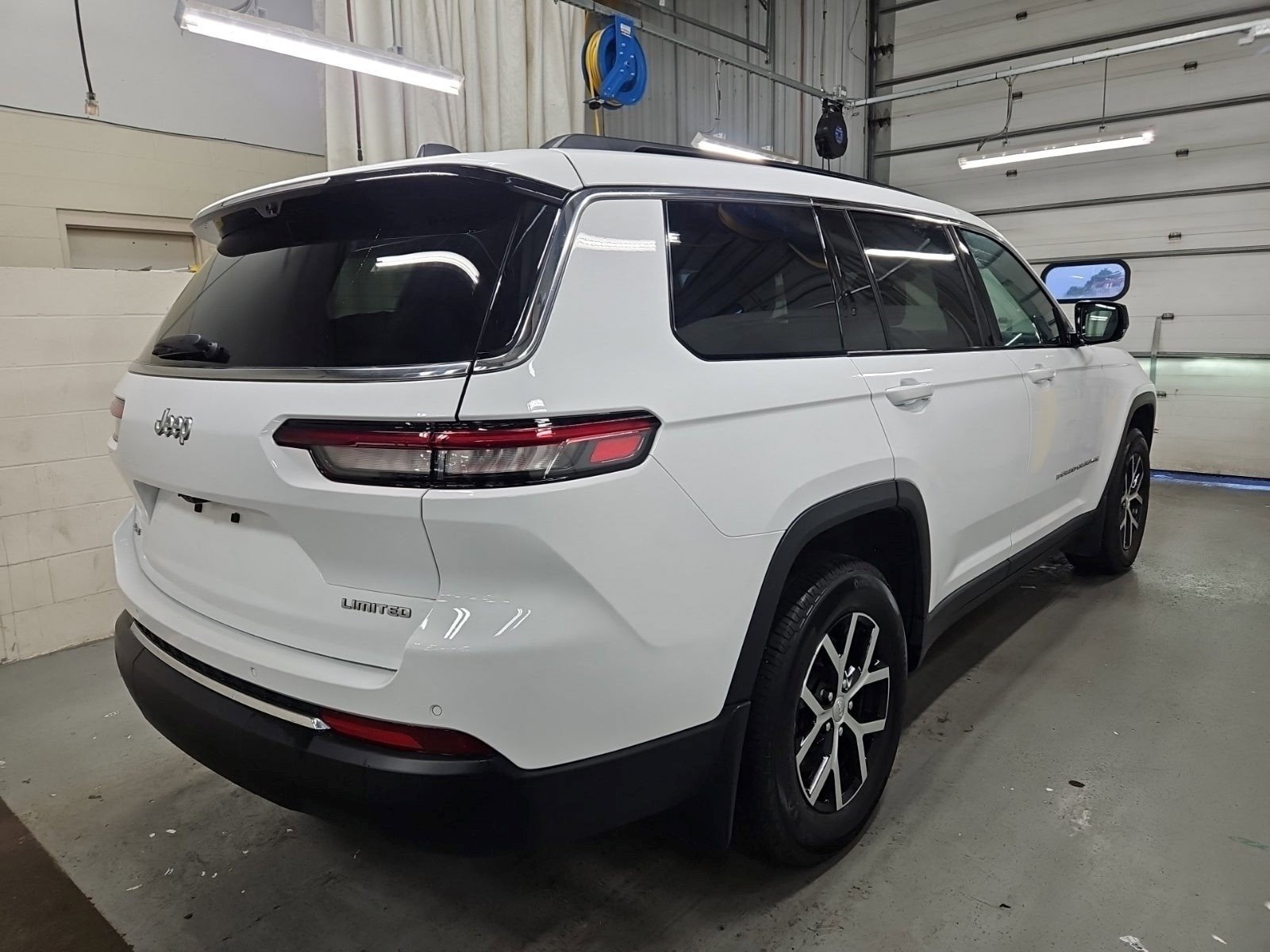 2025 Jeep Grand Cherokee L Limited 4x4