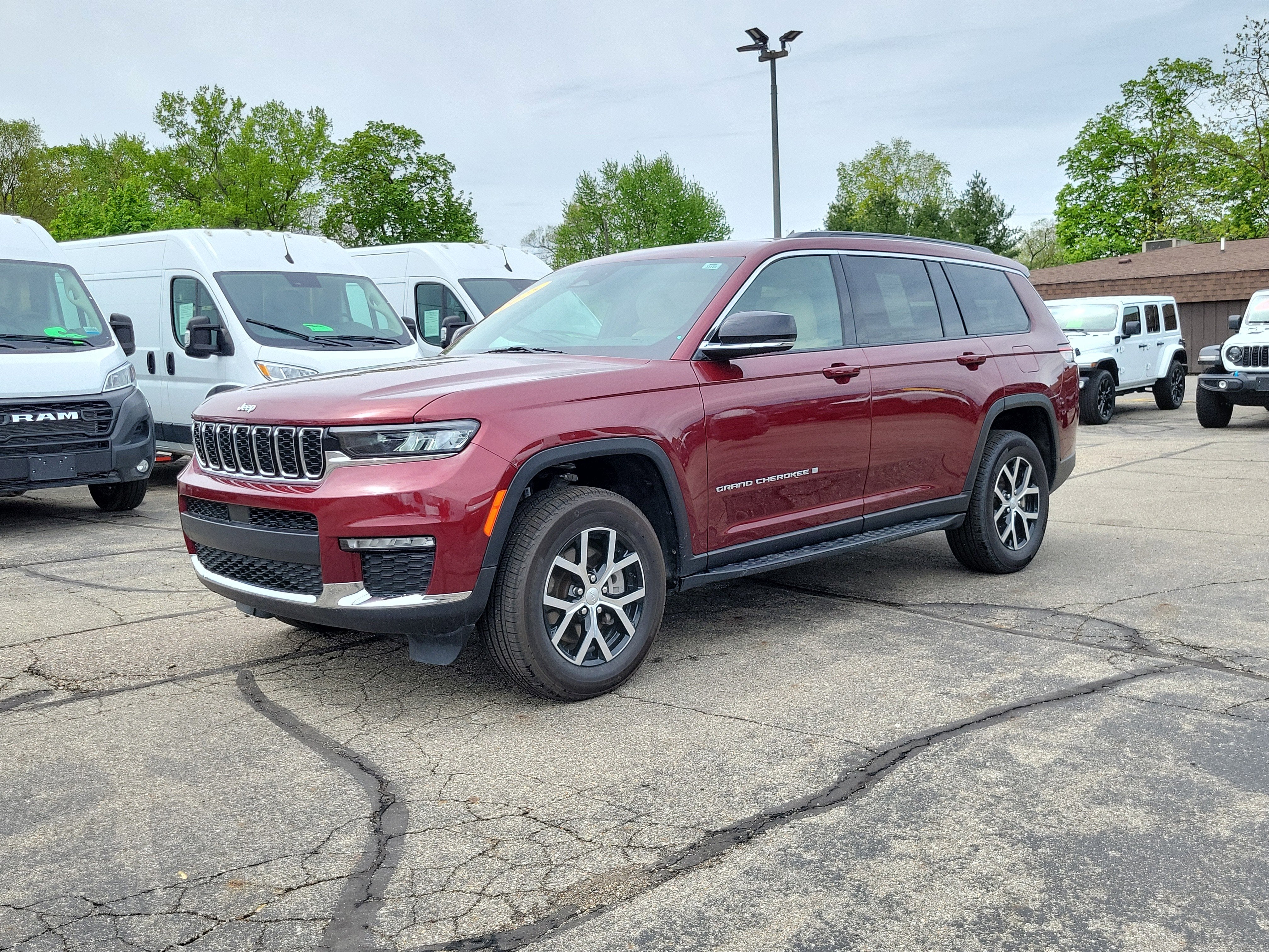2025 Jeep Grand Cherokee L Limited 4x4