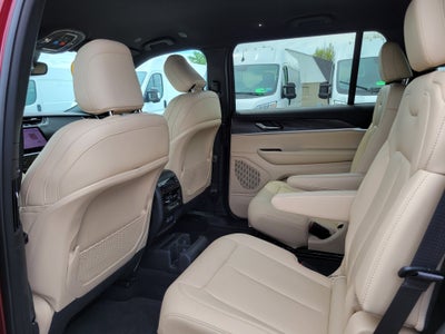 2025 Jeep Grand Cherokee L Limited 4x4