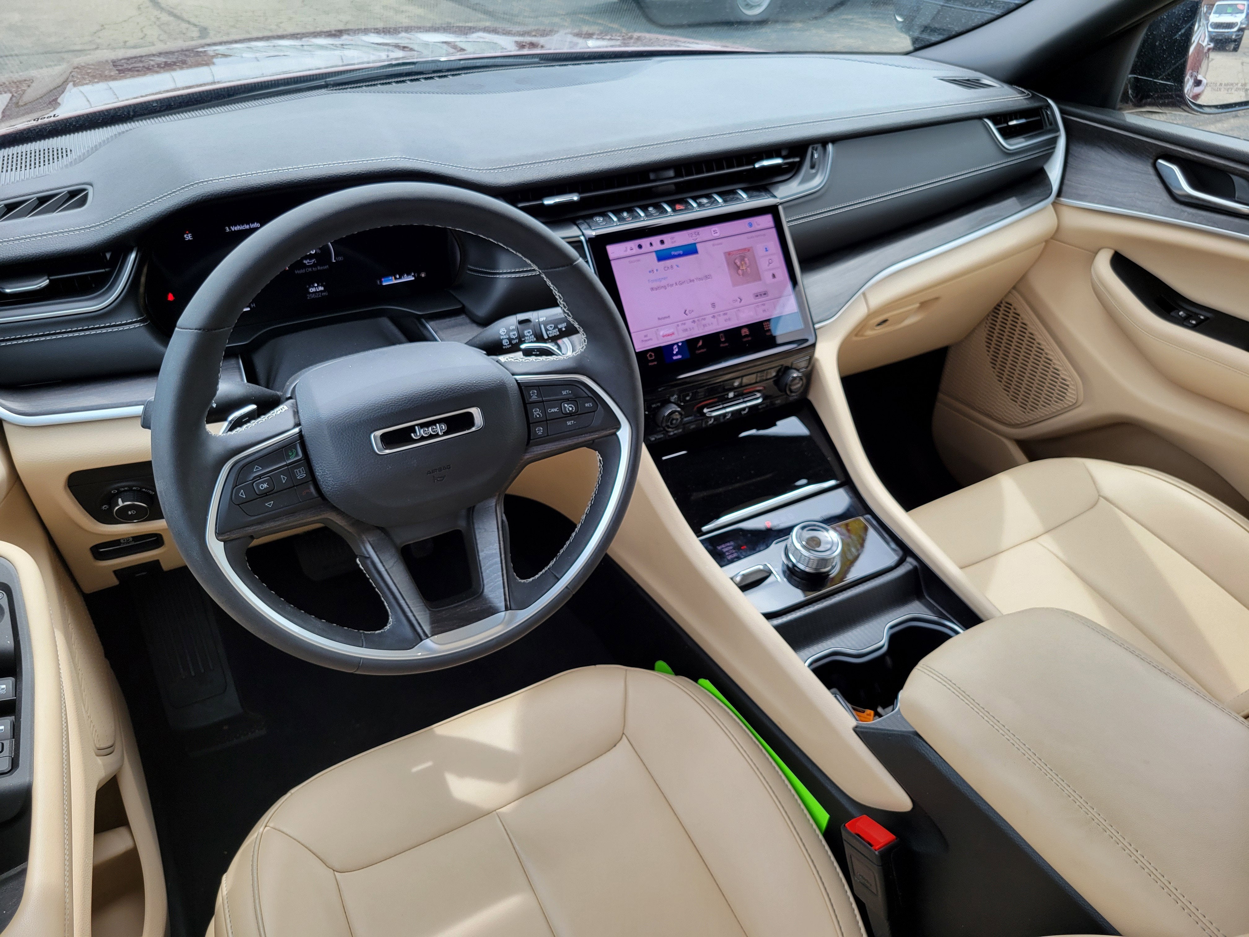 2025 Jeep Grand Cherokee L Limited 4x4