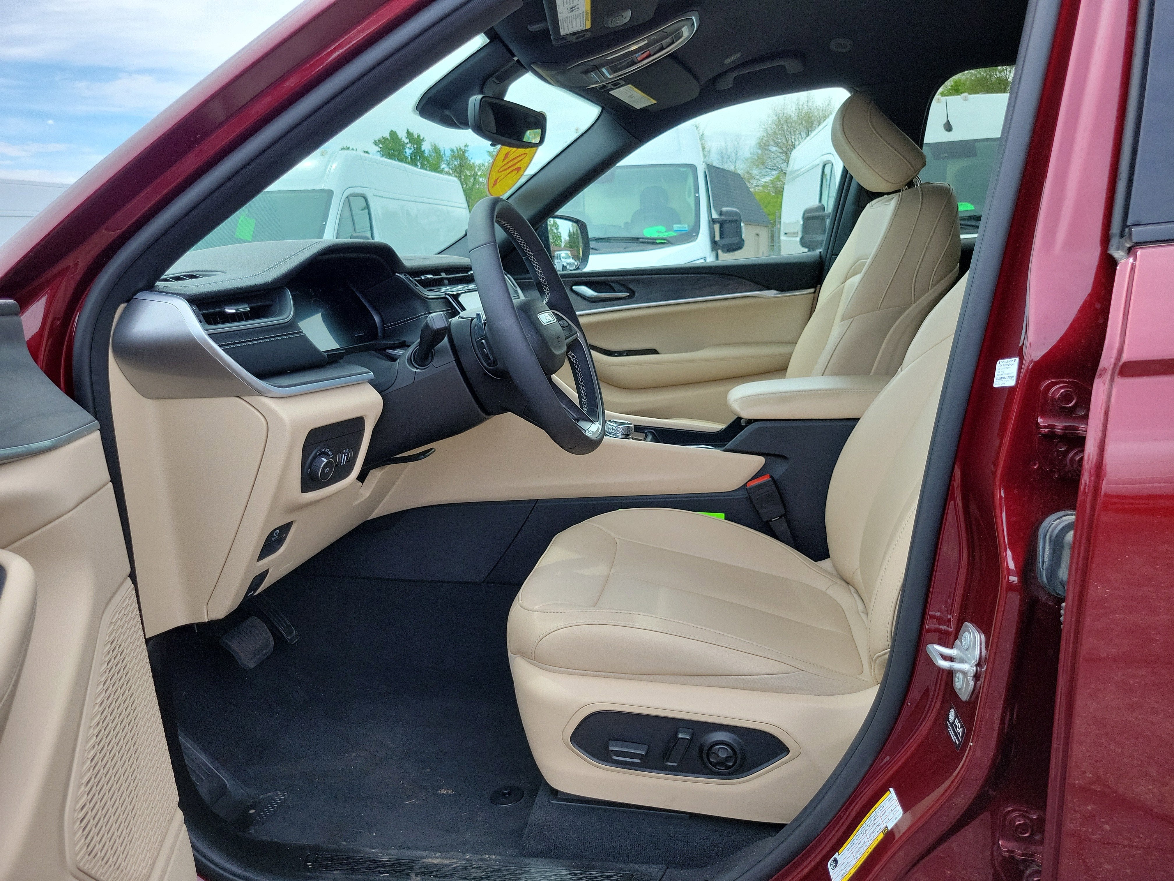 2025 Jeep Grand Cherokee L Limited 4x4