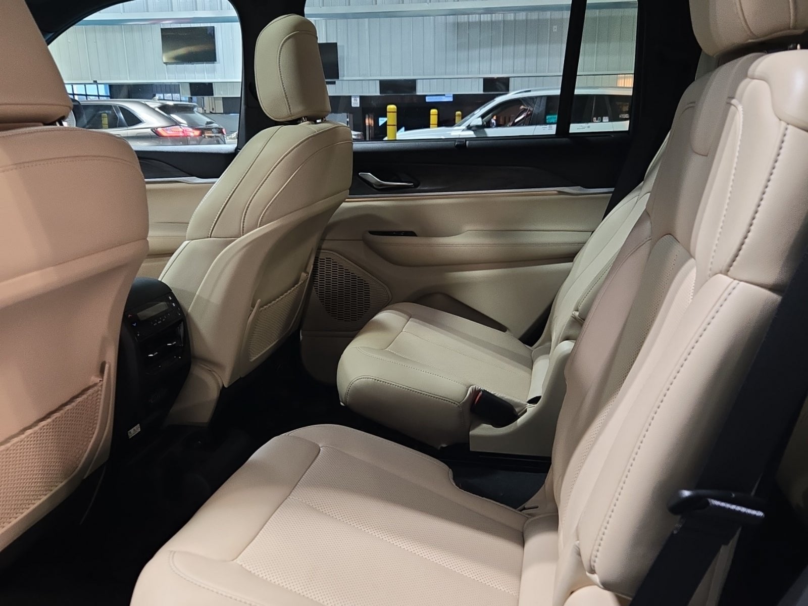 2025 Jeep Grand Cherokee L Limited 4x4