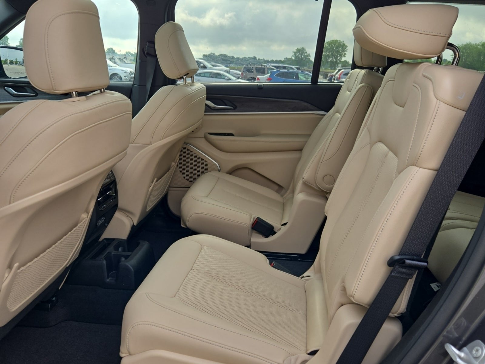 2025 Jeep Grand Cherokee L Limited 4x4
