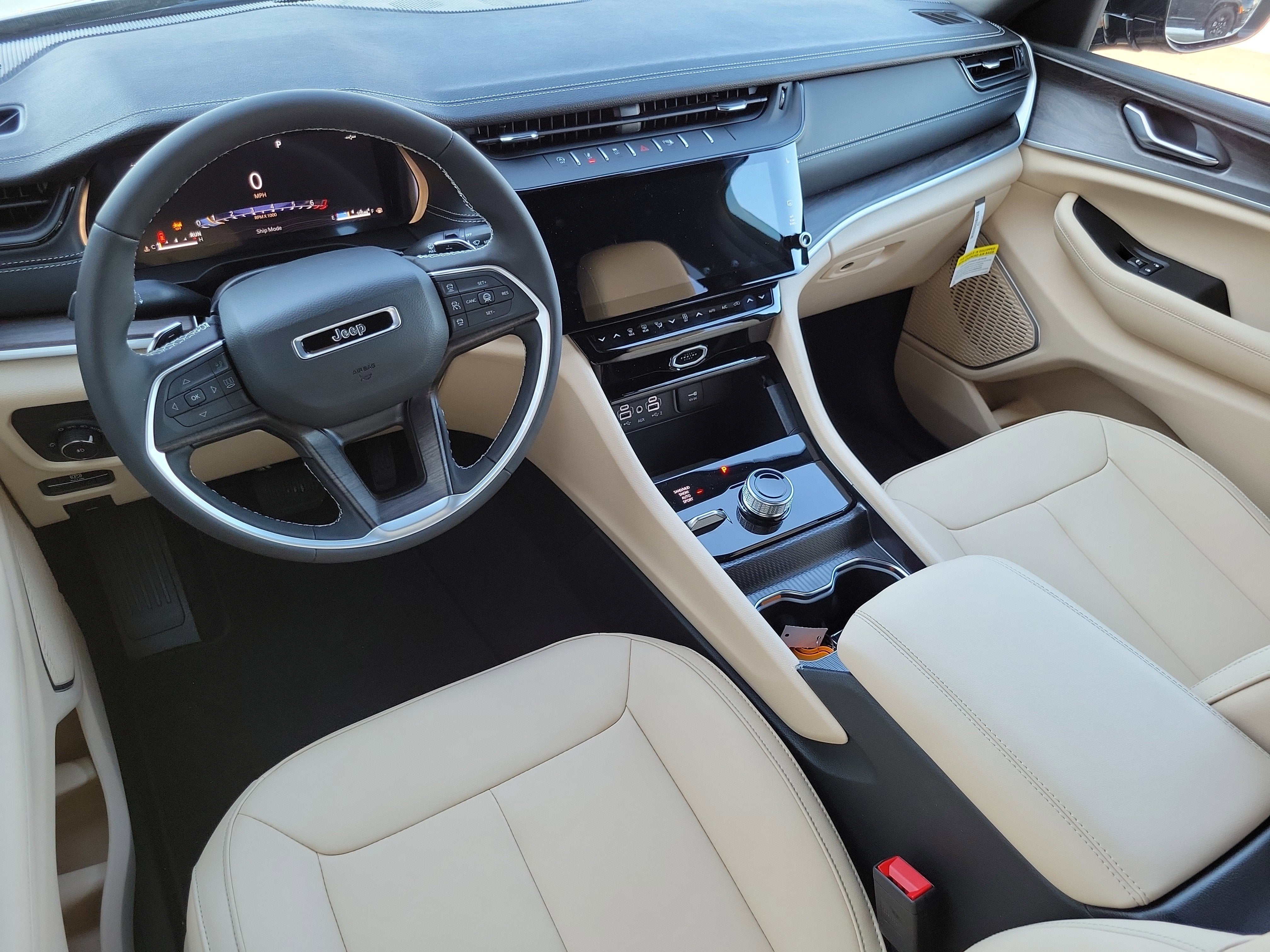 2026 Jeep Grand Cherokee GRAND CHEROKEE L LIMITED 4X4