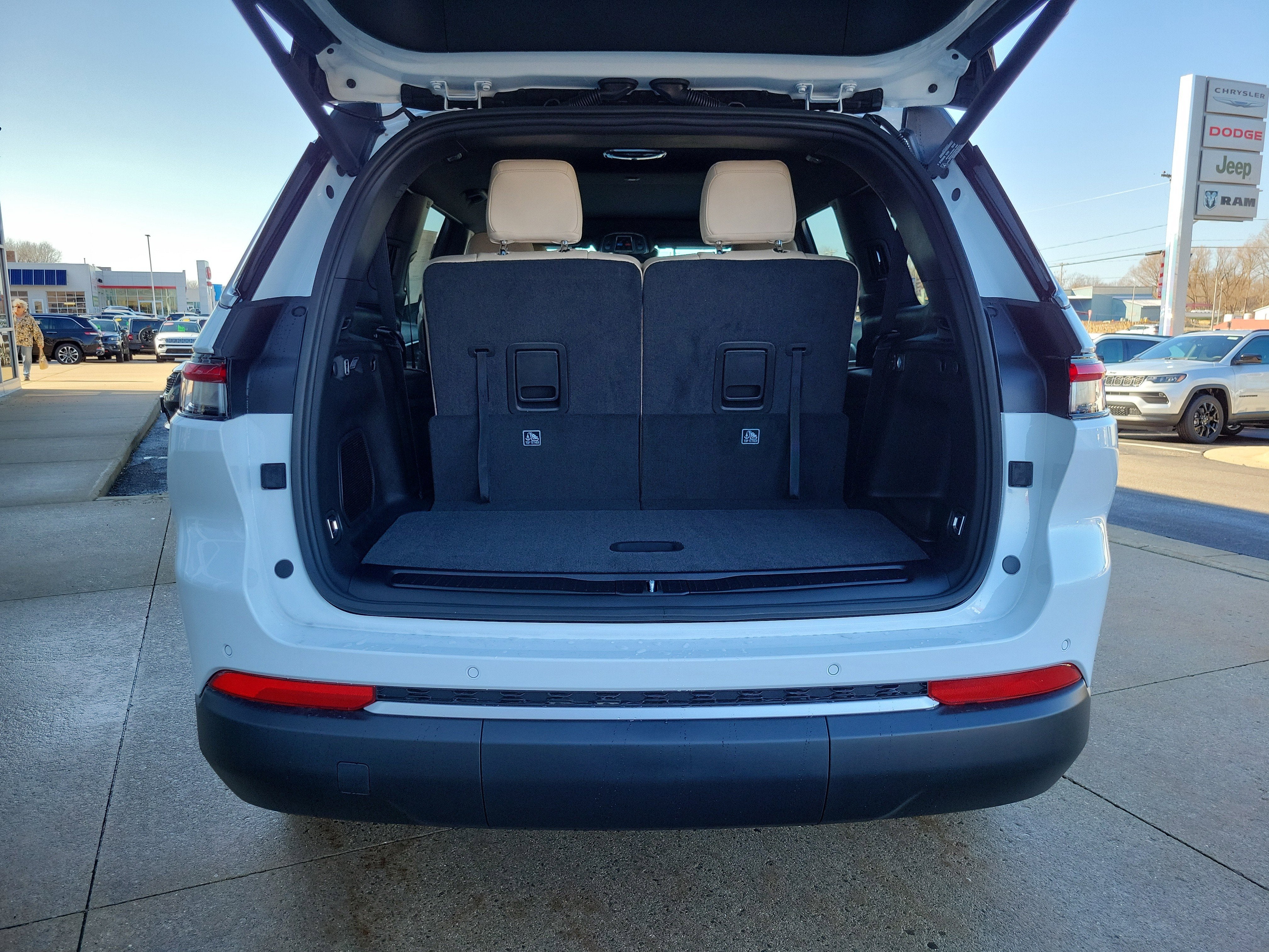 2026 Jeep Grand Cherokee GRAND CHEROKEE L LIMITED 4X4