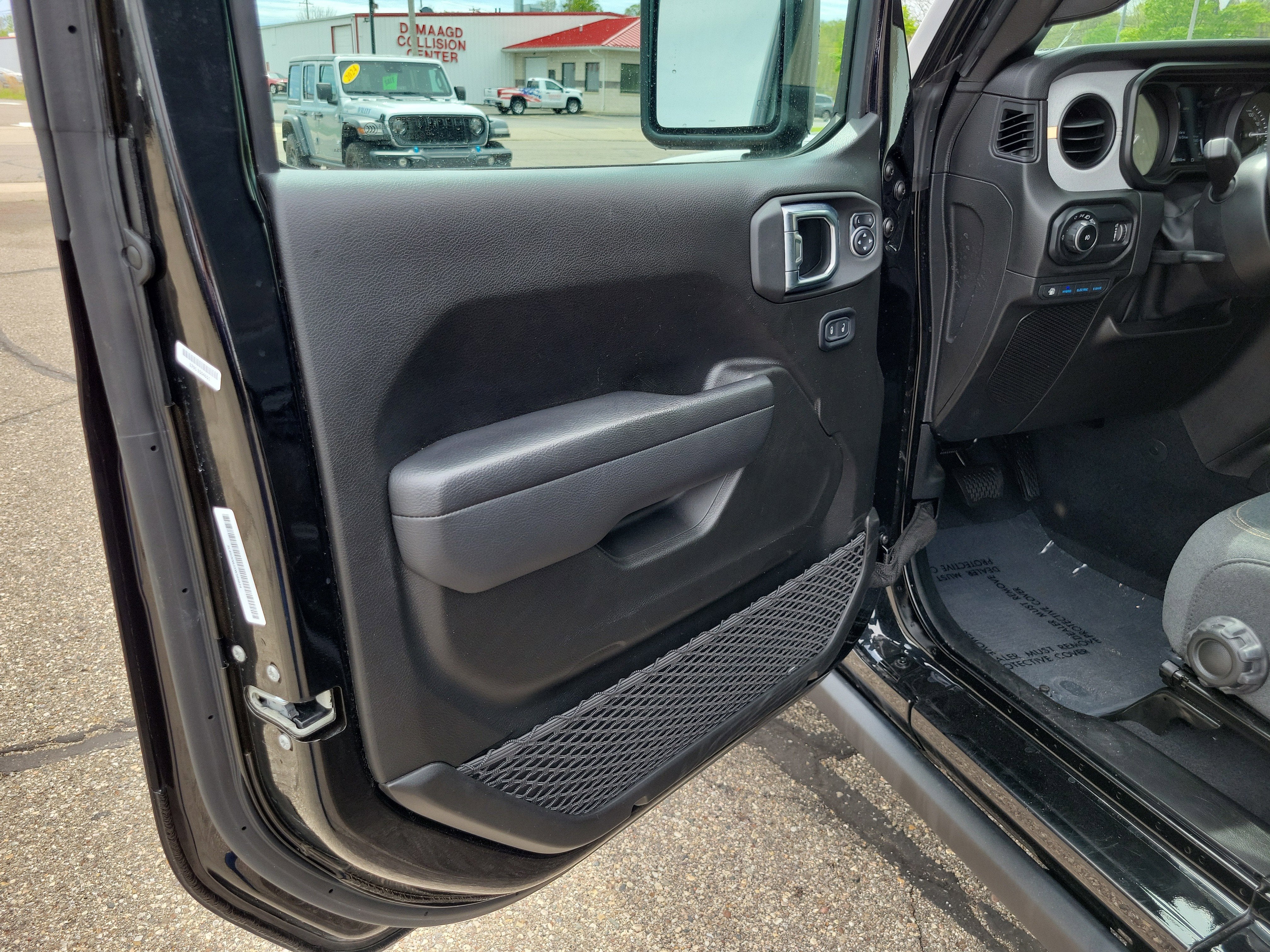 2025 Jeep Wrangler 4xe Willys 4xe
