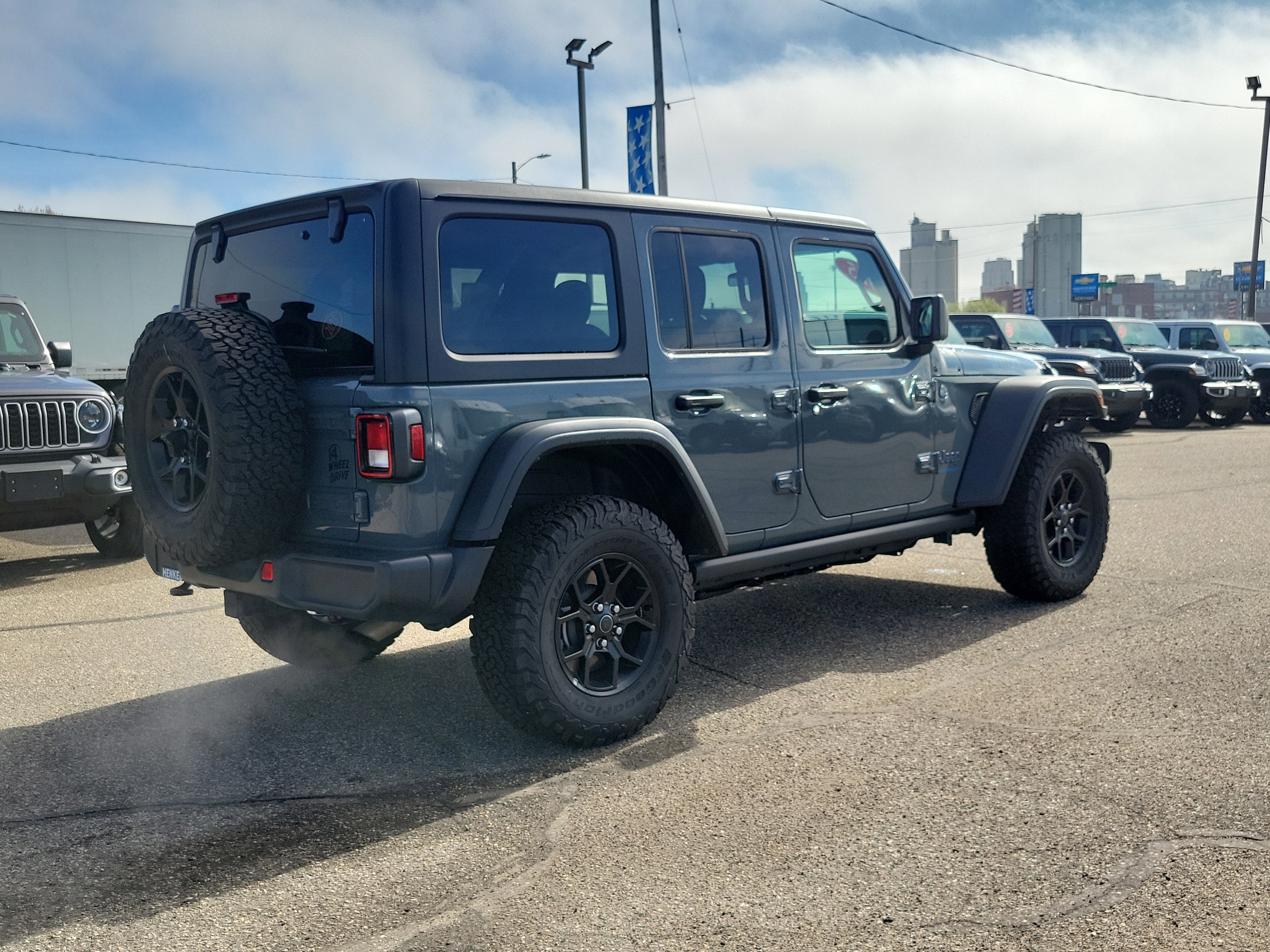 2025 Jeep Wrangler 4xe Willys 4xe