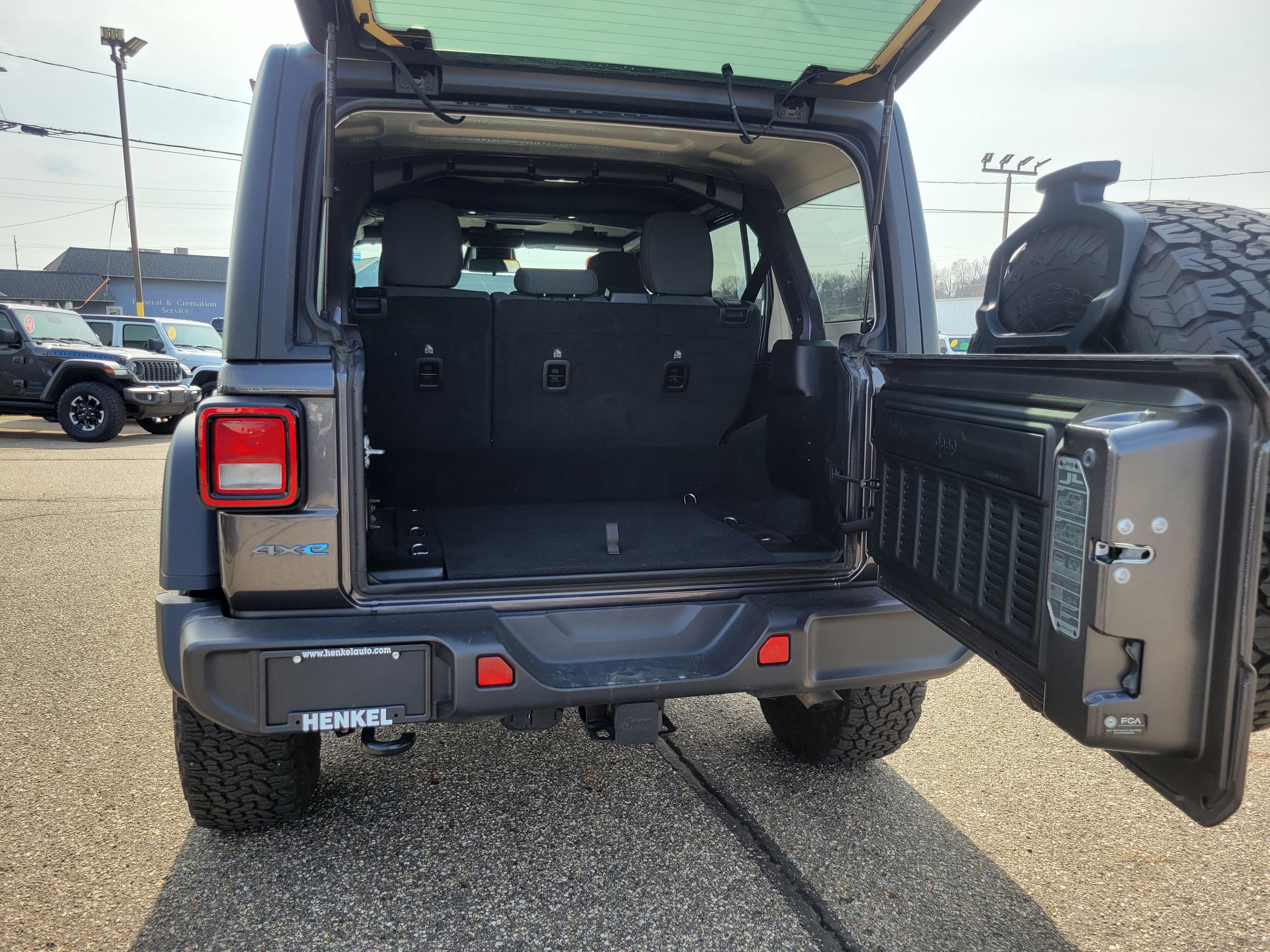 2025 Jeep Wrangler 4xe Willys 4xe