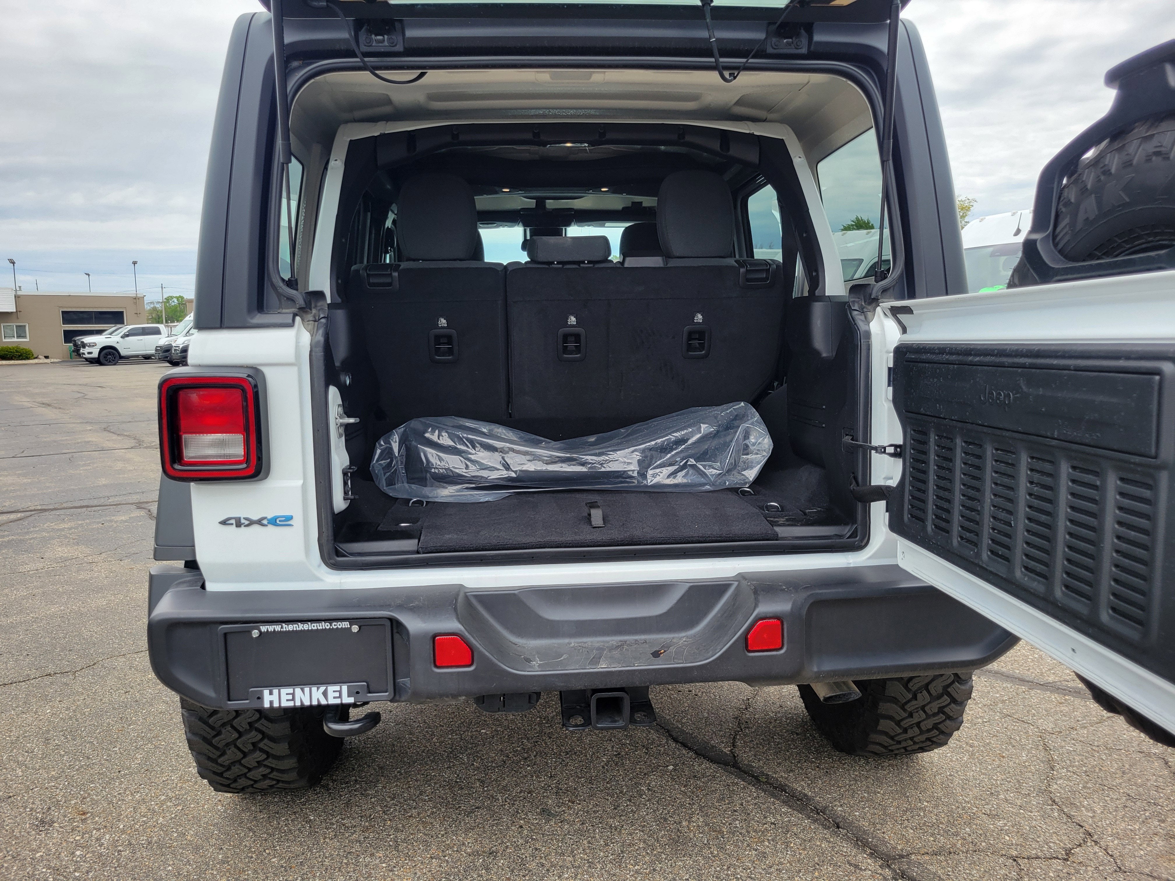 2025 Jeep Wrangler 4xe Willys 4xe