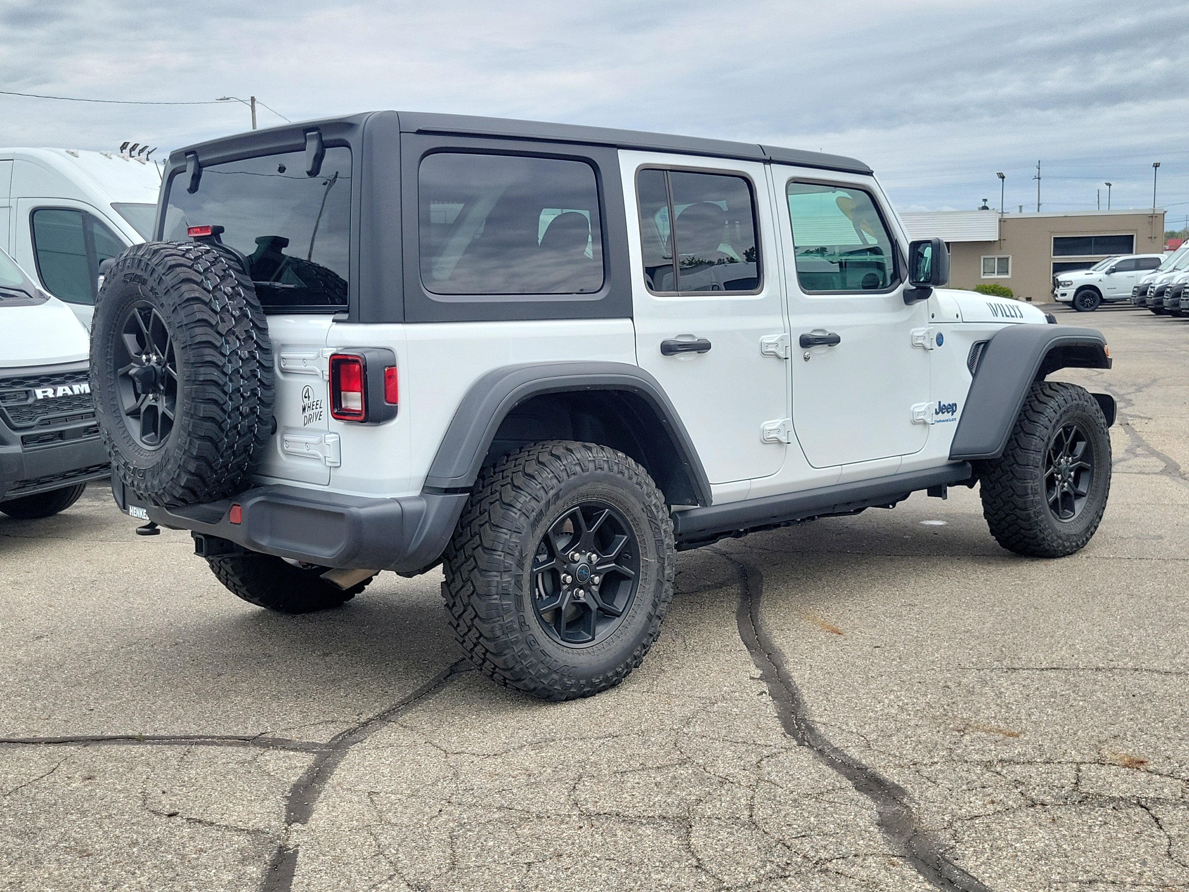 2025 Jeep Wrangler 4xe Willys 4xe