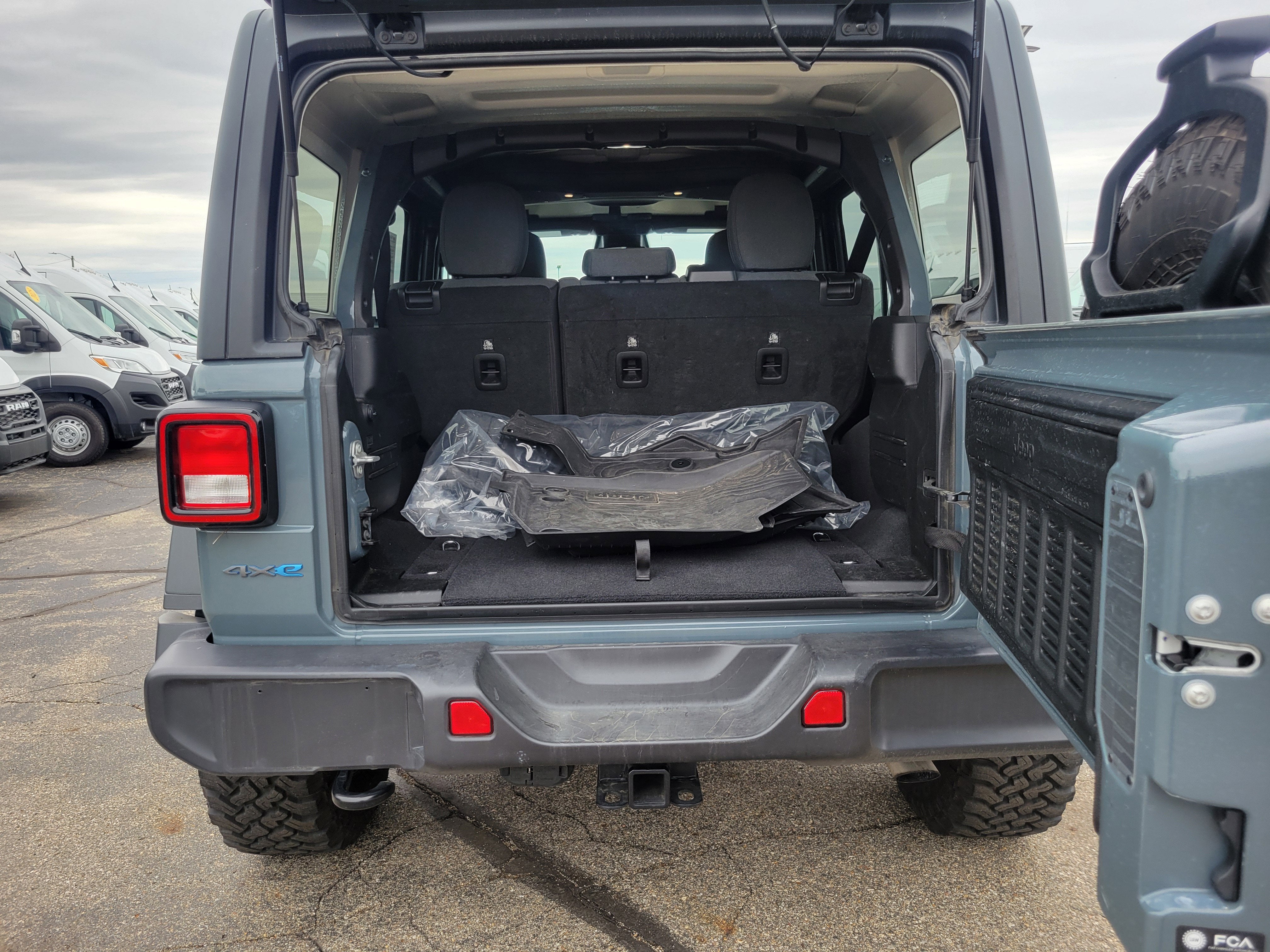 2025 Jeep Wrangler 4xe Willys 4xe