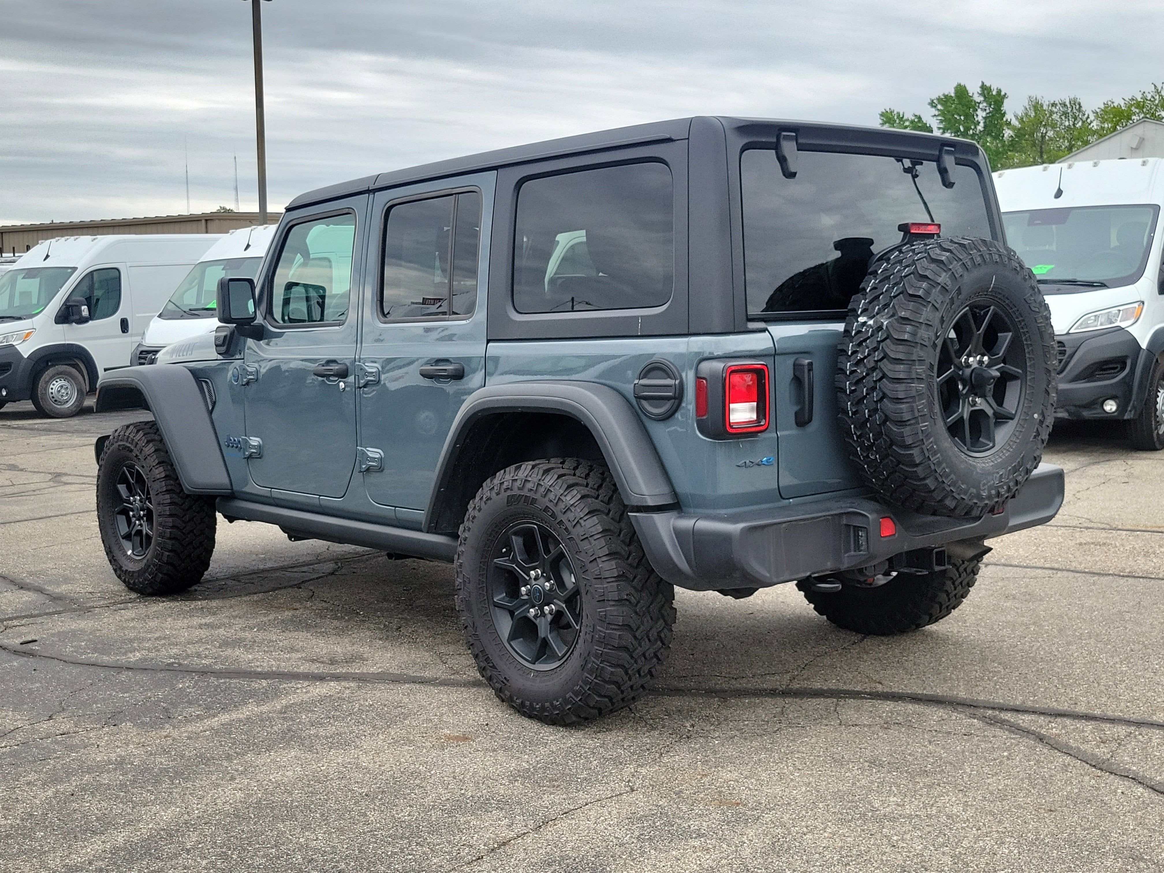 2025 Jeep Wrangler 4xe Willys 4xe