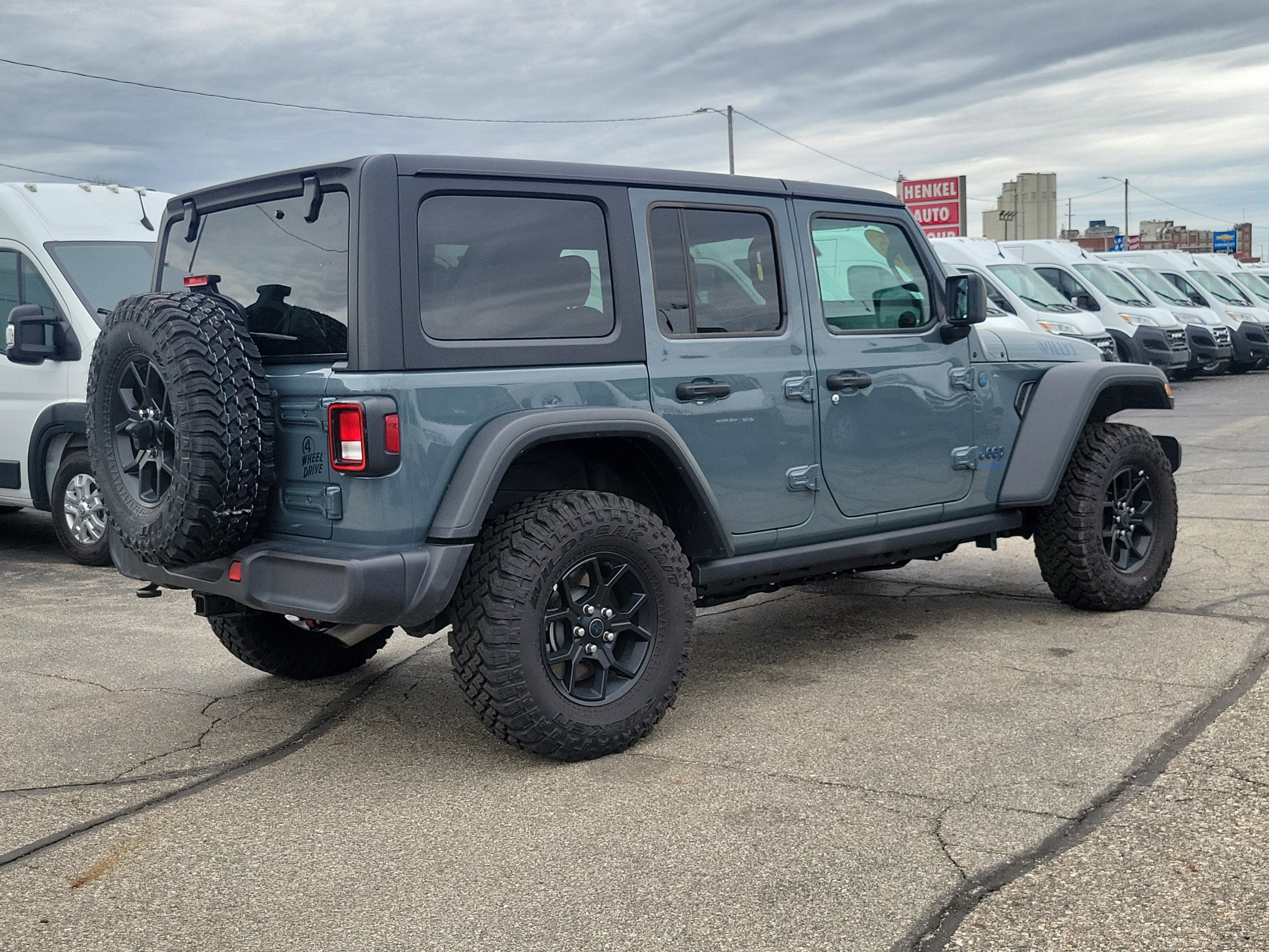 2025 Jeep Wrangler 4xe Willys 4xe