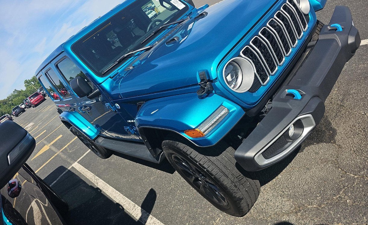 2024 Jeep Wrangler Sahara 4xE