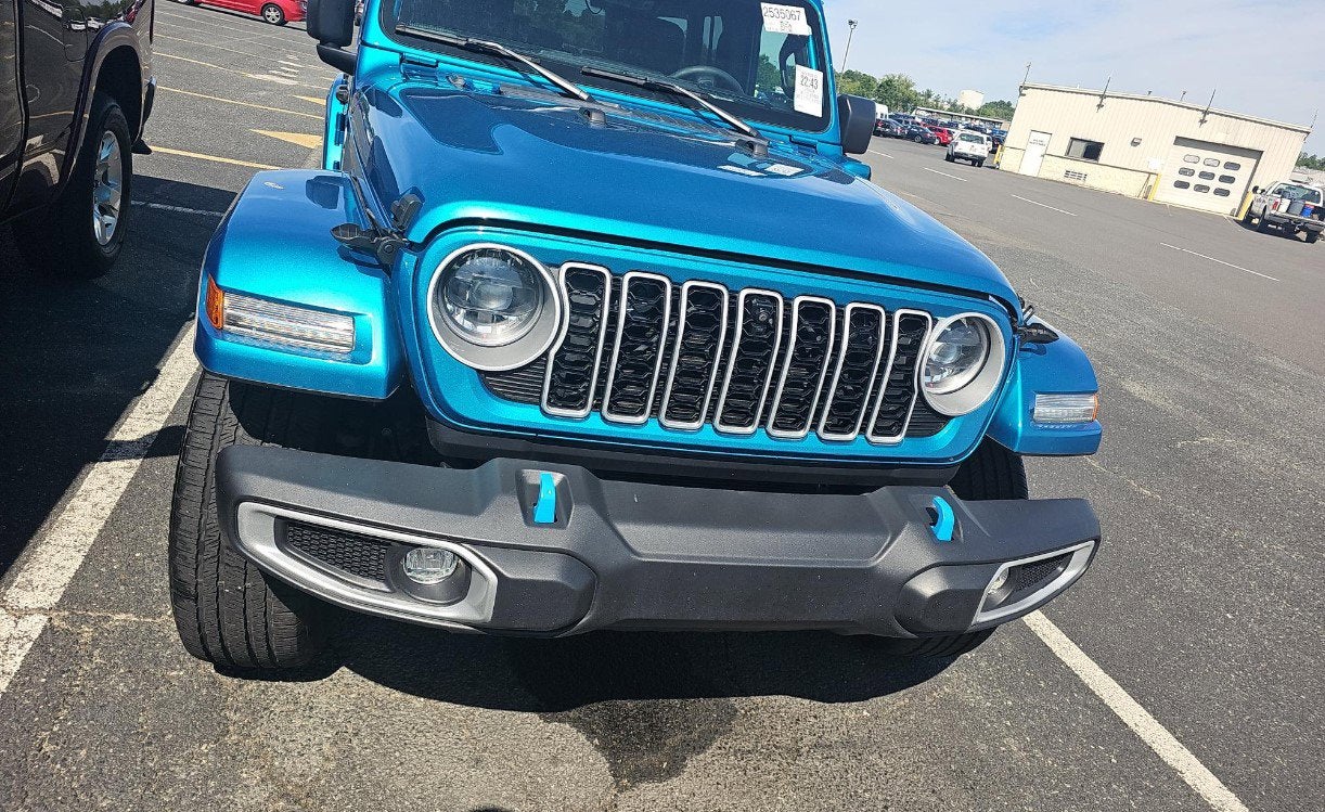 2024 Jeep Wrangler Sahara 4xE