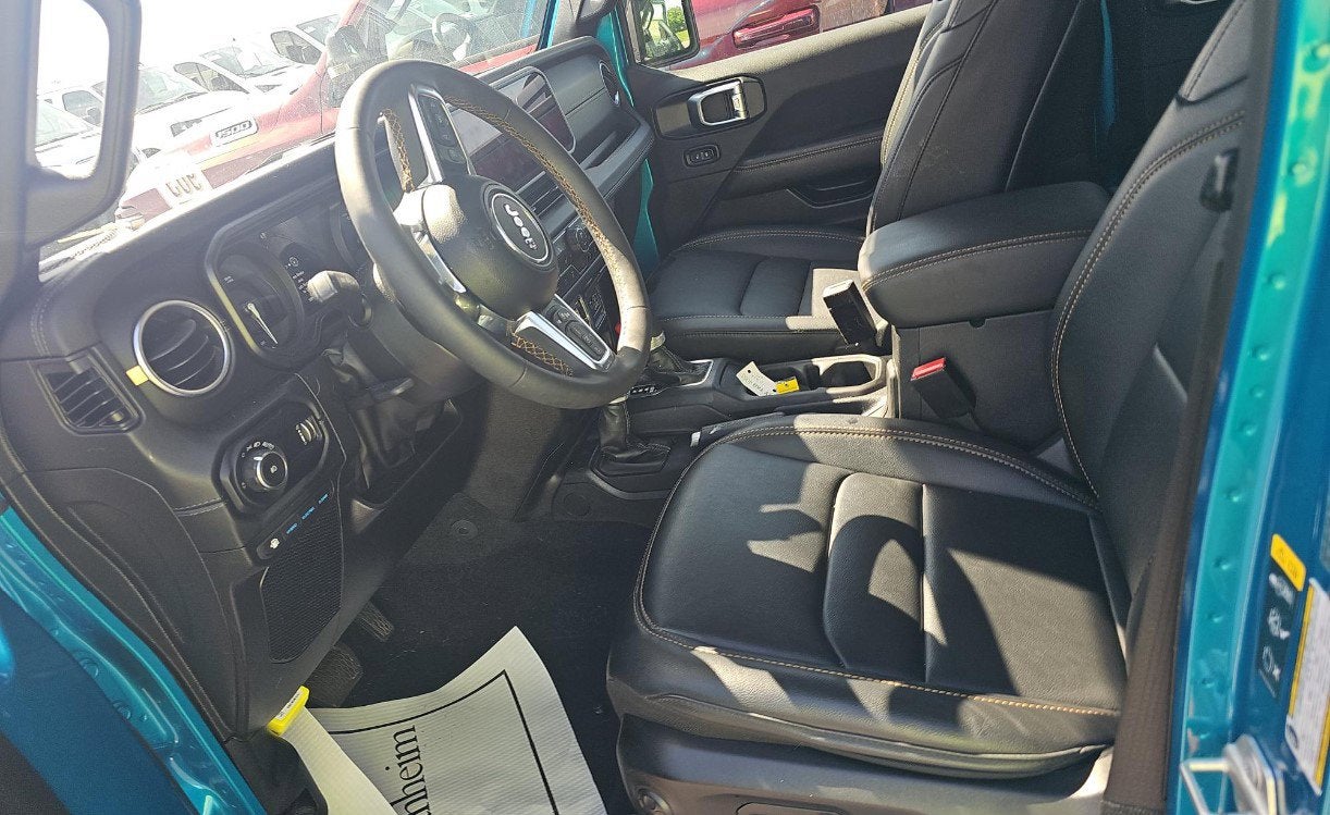 2024 Jeep Wrangler Sahara 4xE