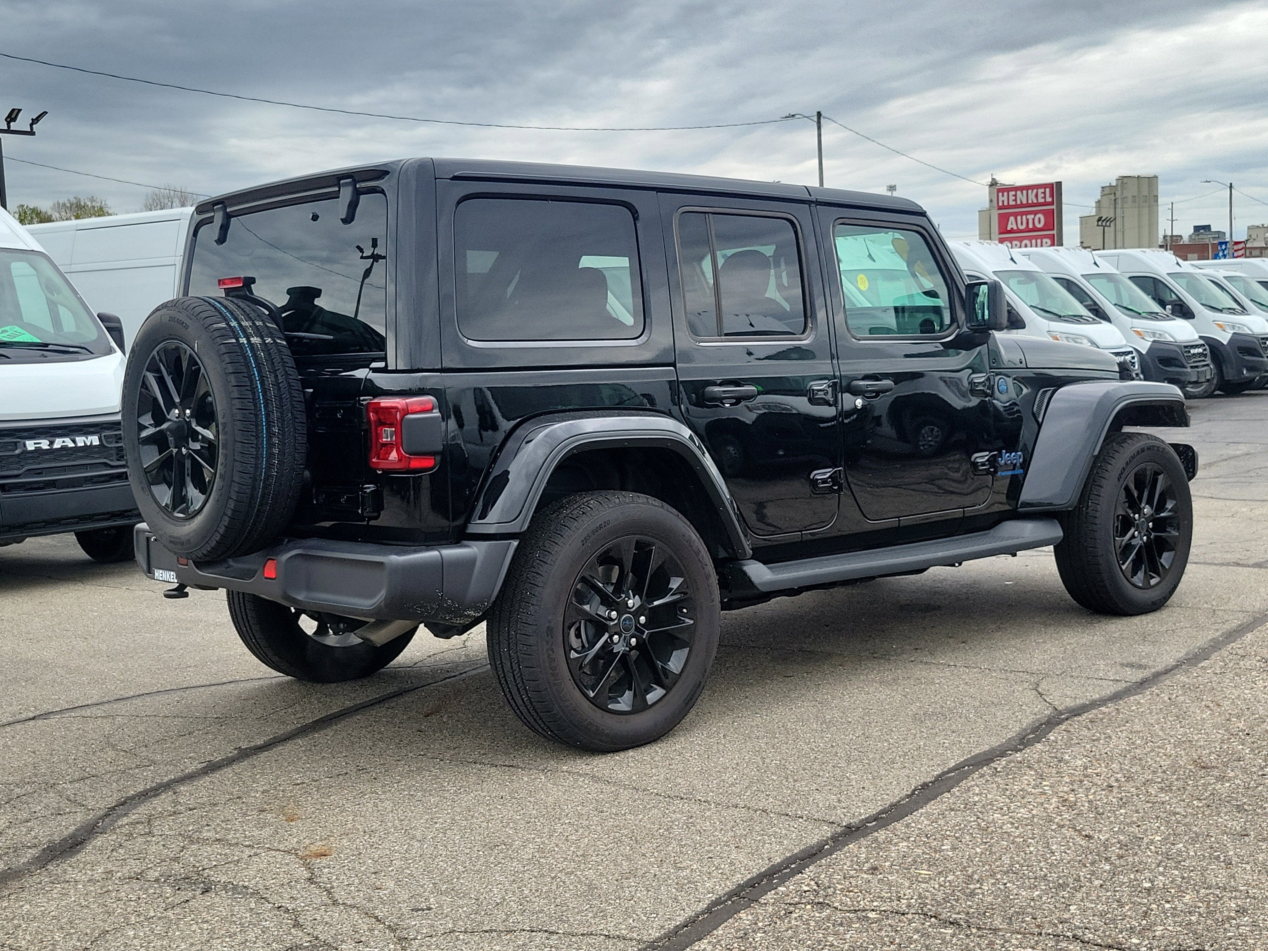 2025 Jeep Wrangler 4xe Sahara 4xe