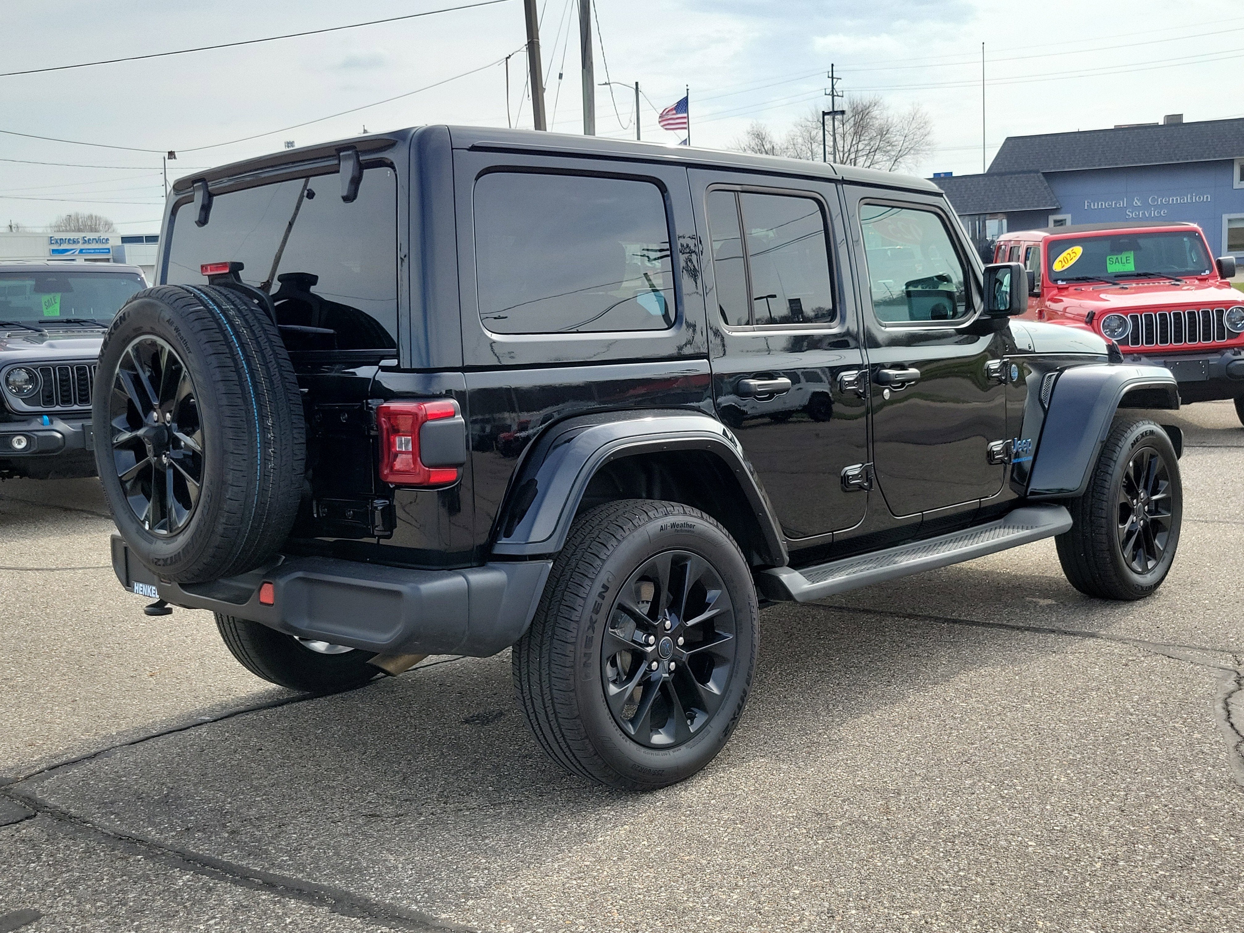 2025 Jeep Wrangler 4xe Sahara 4xe