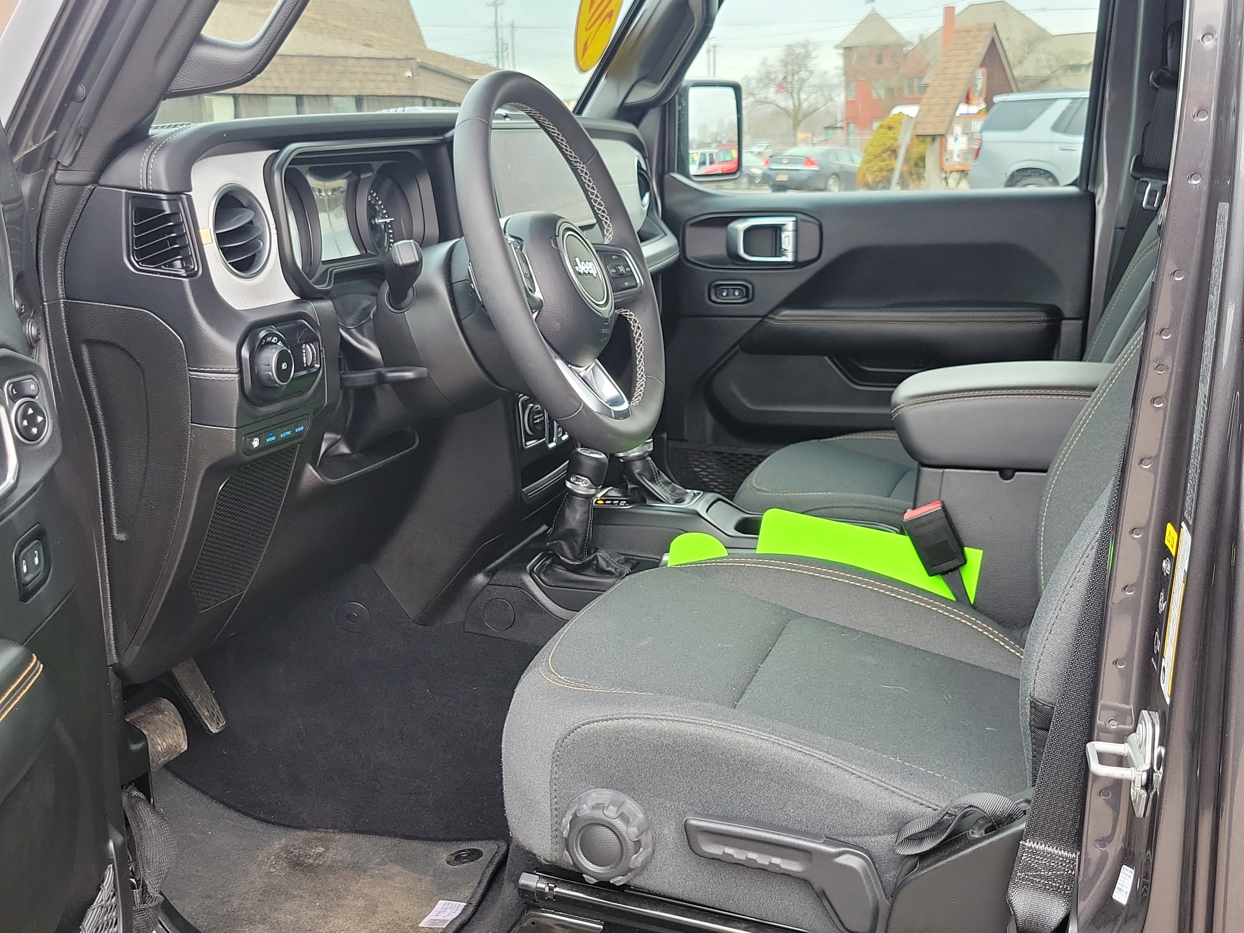 2025 Jeep Wrangler 4xe Sahara 4xe