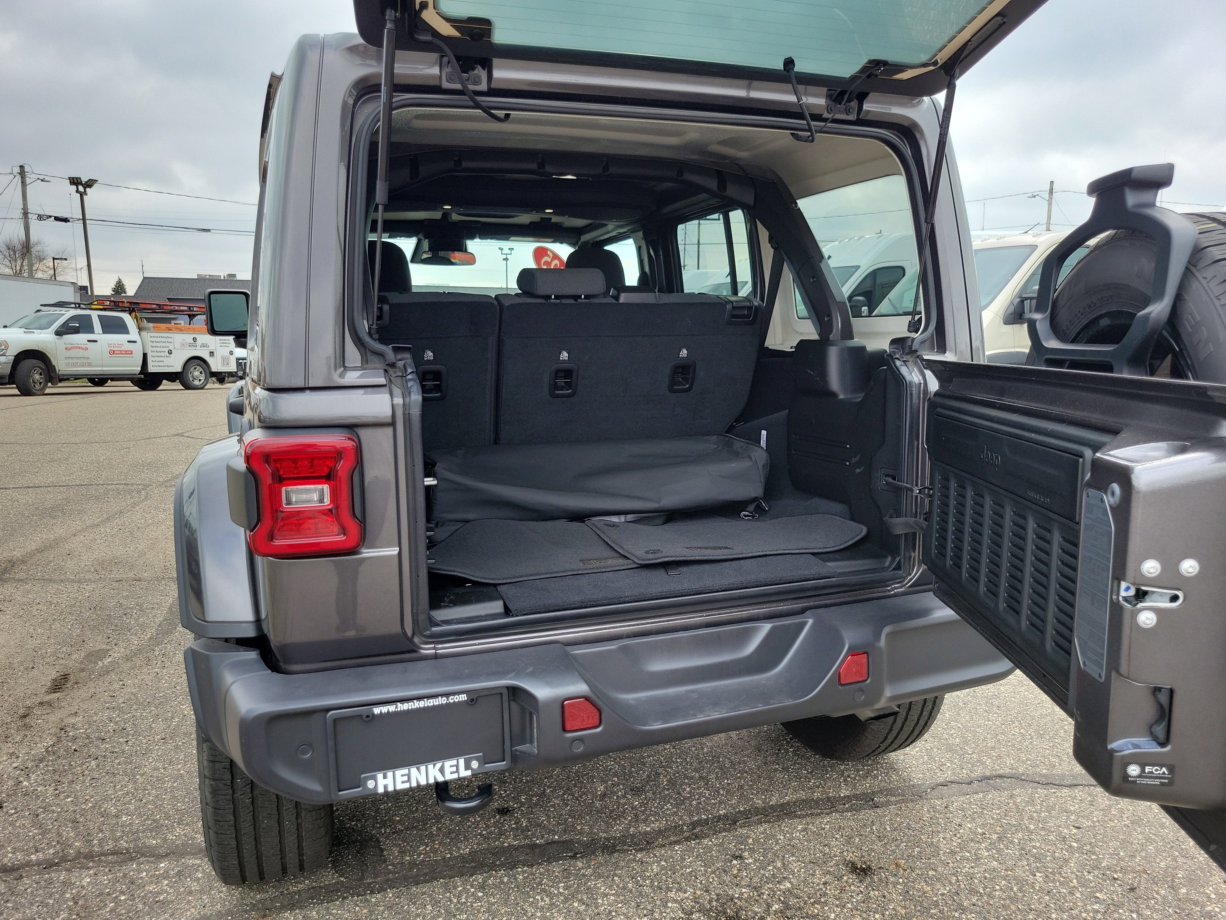 2025 Jeep Wrangler 4xe Sahara 4xe