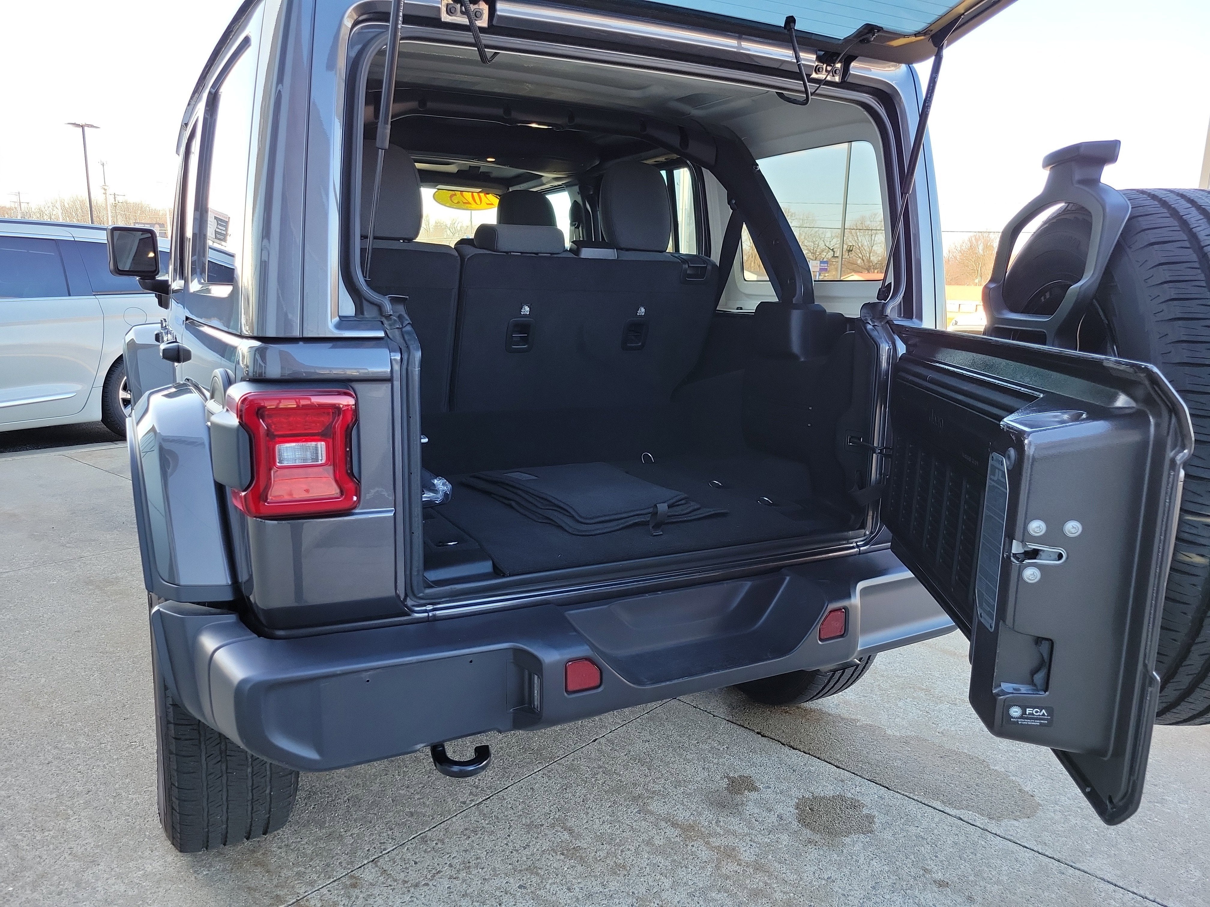 2025 Jeep Wrangler 4xe Sahara 4xe